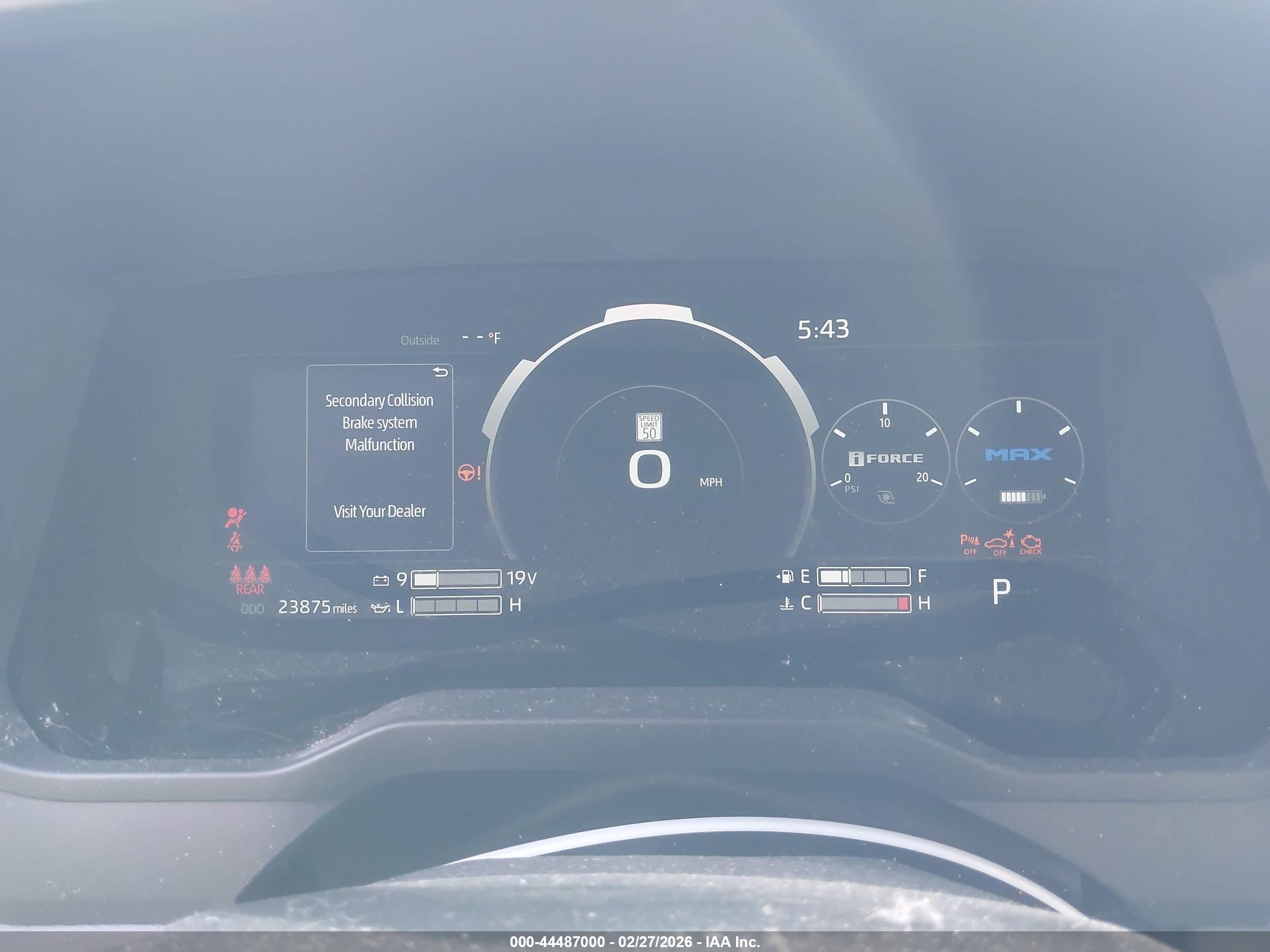 TOYOTA TUNDRA image 7
