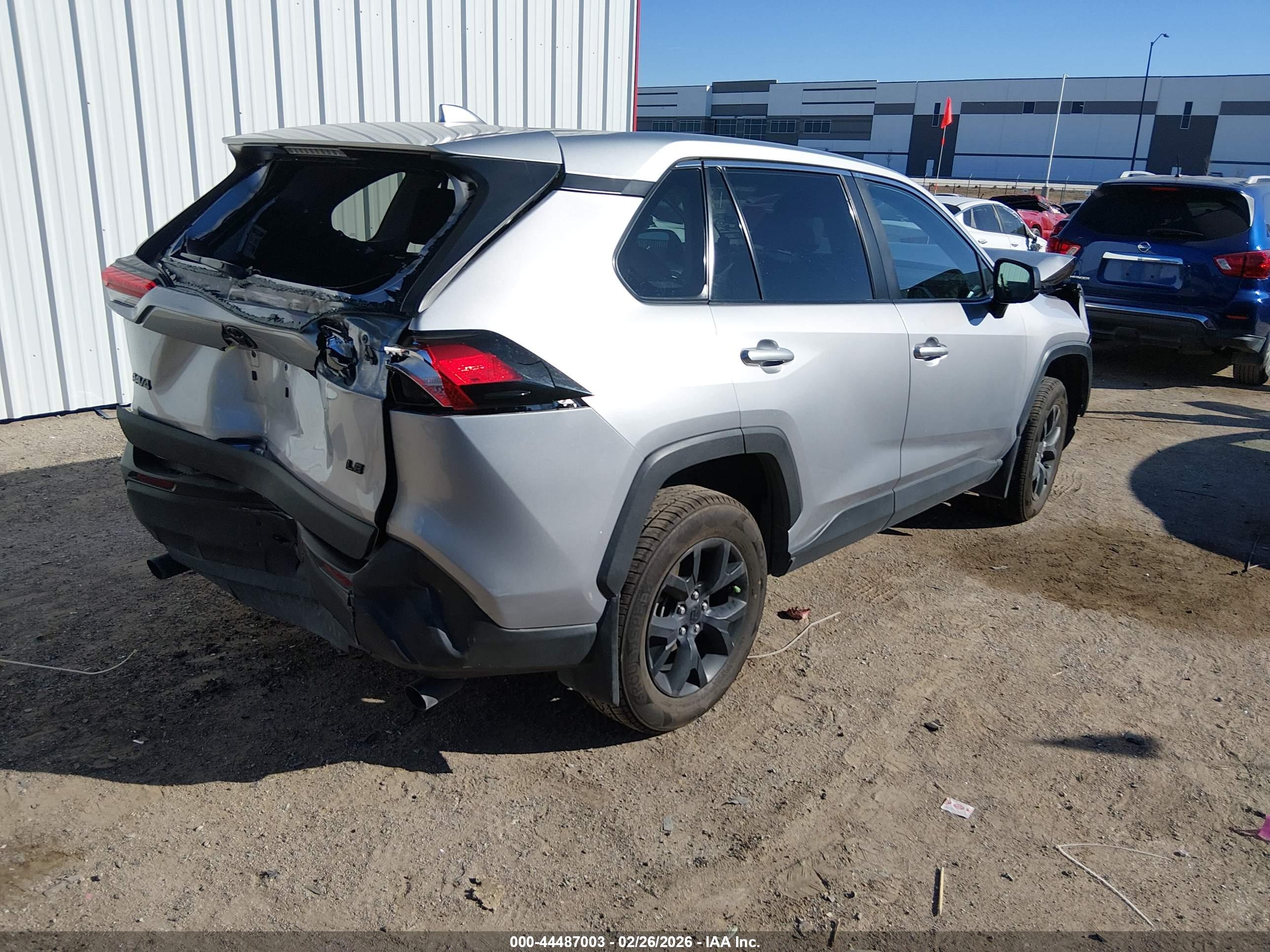 TOYOTA RAV4 image 4