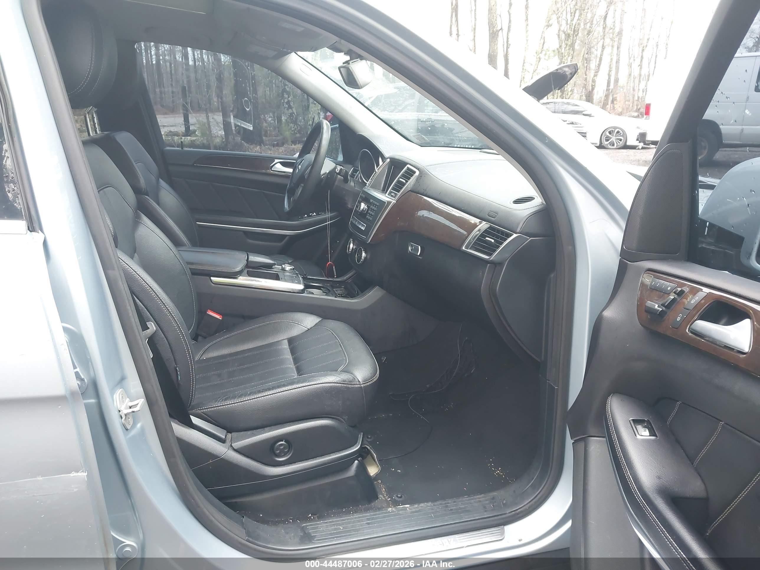 MERCEDES-BENZ GL image 5