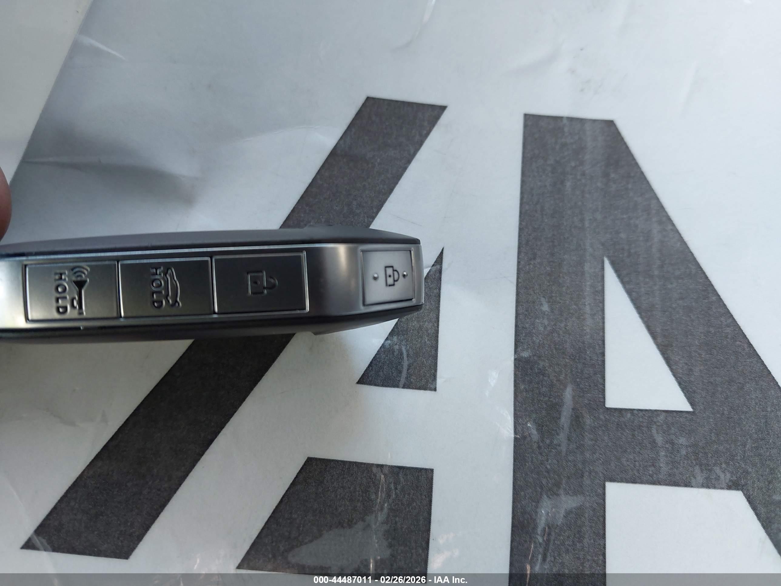 KIA K4 image 11