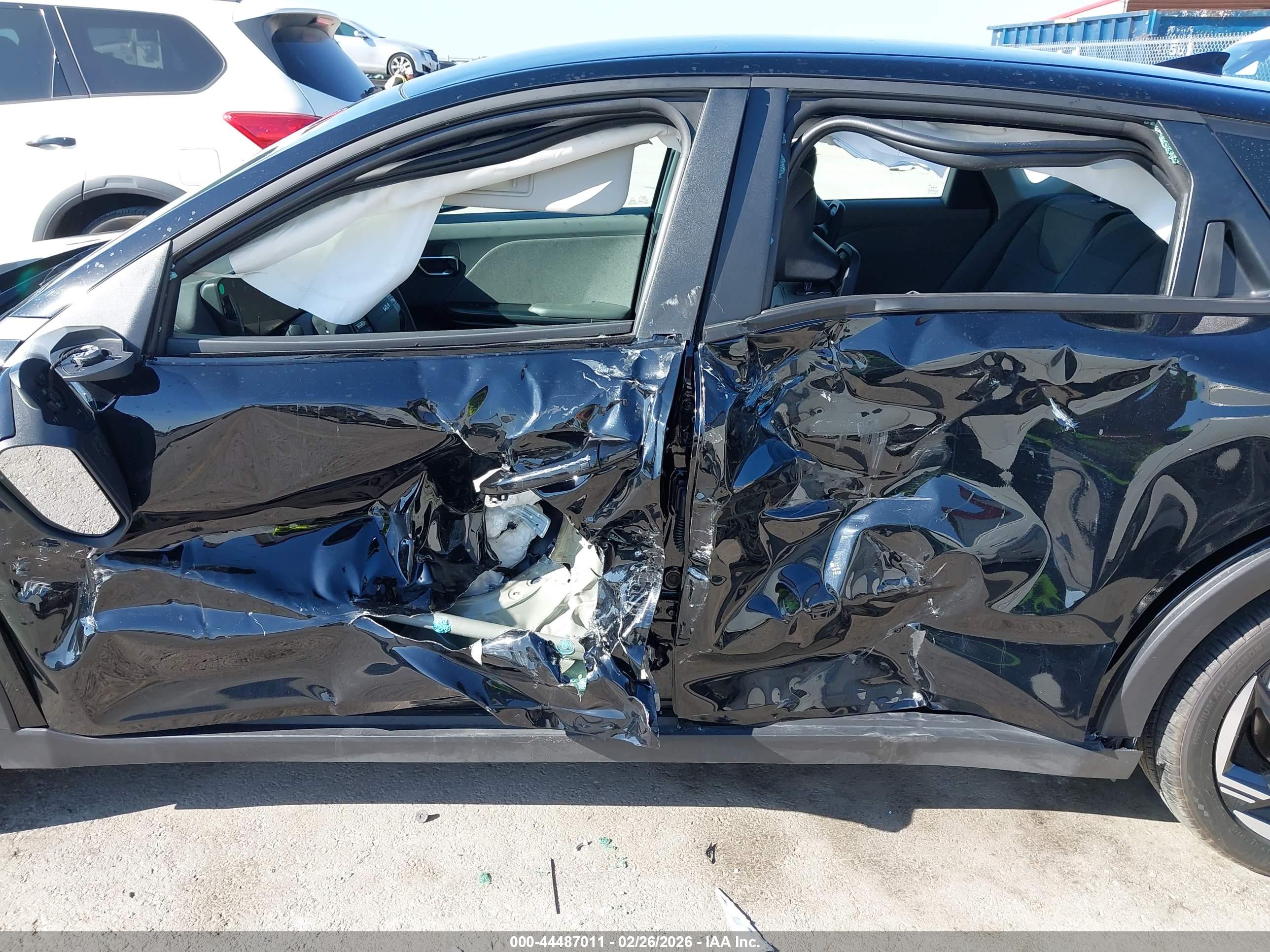 KIA K4 image 6