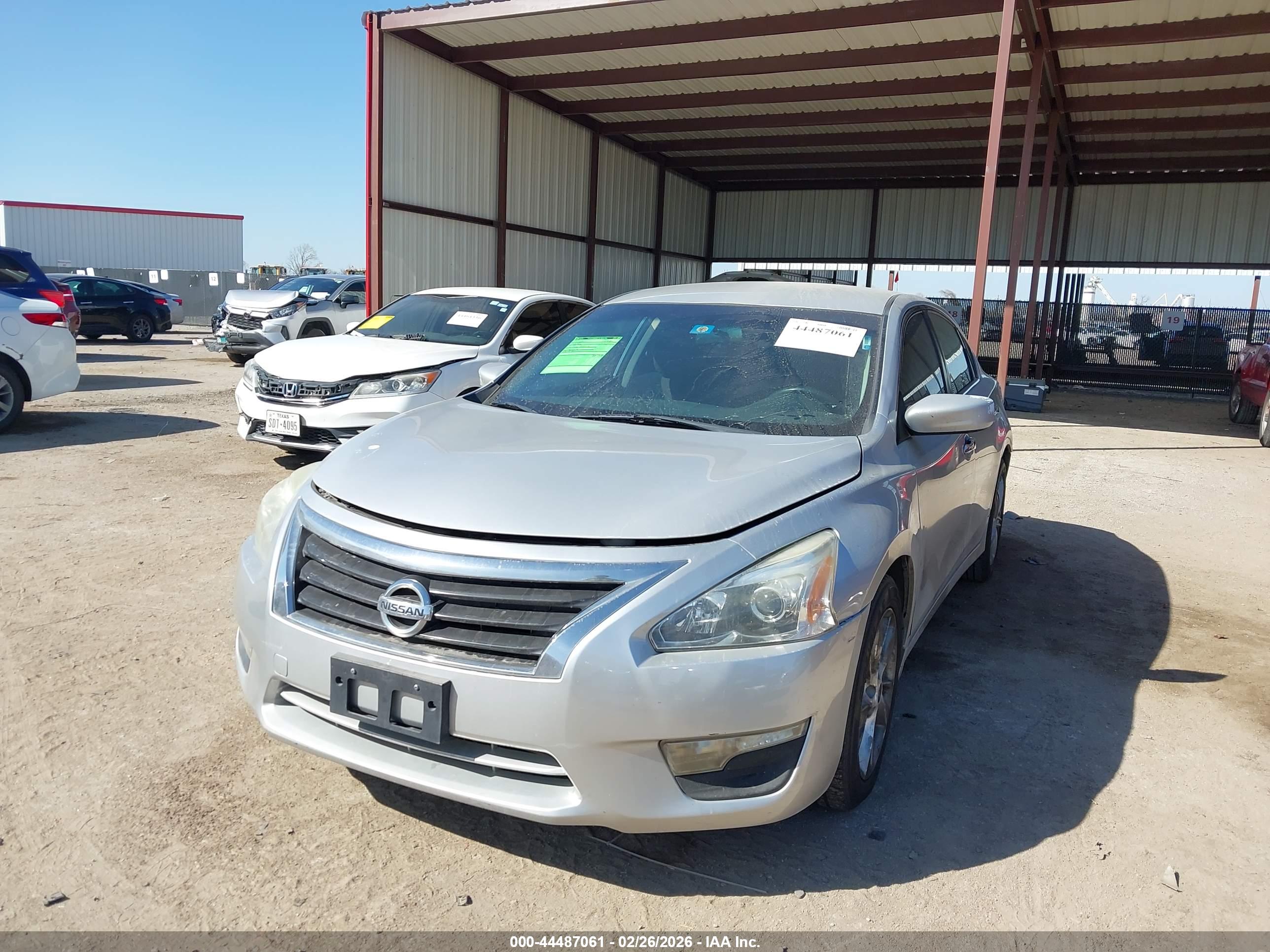NISSAN ALTIMA image 2