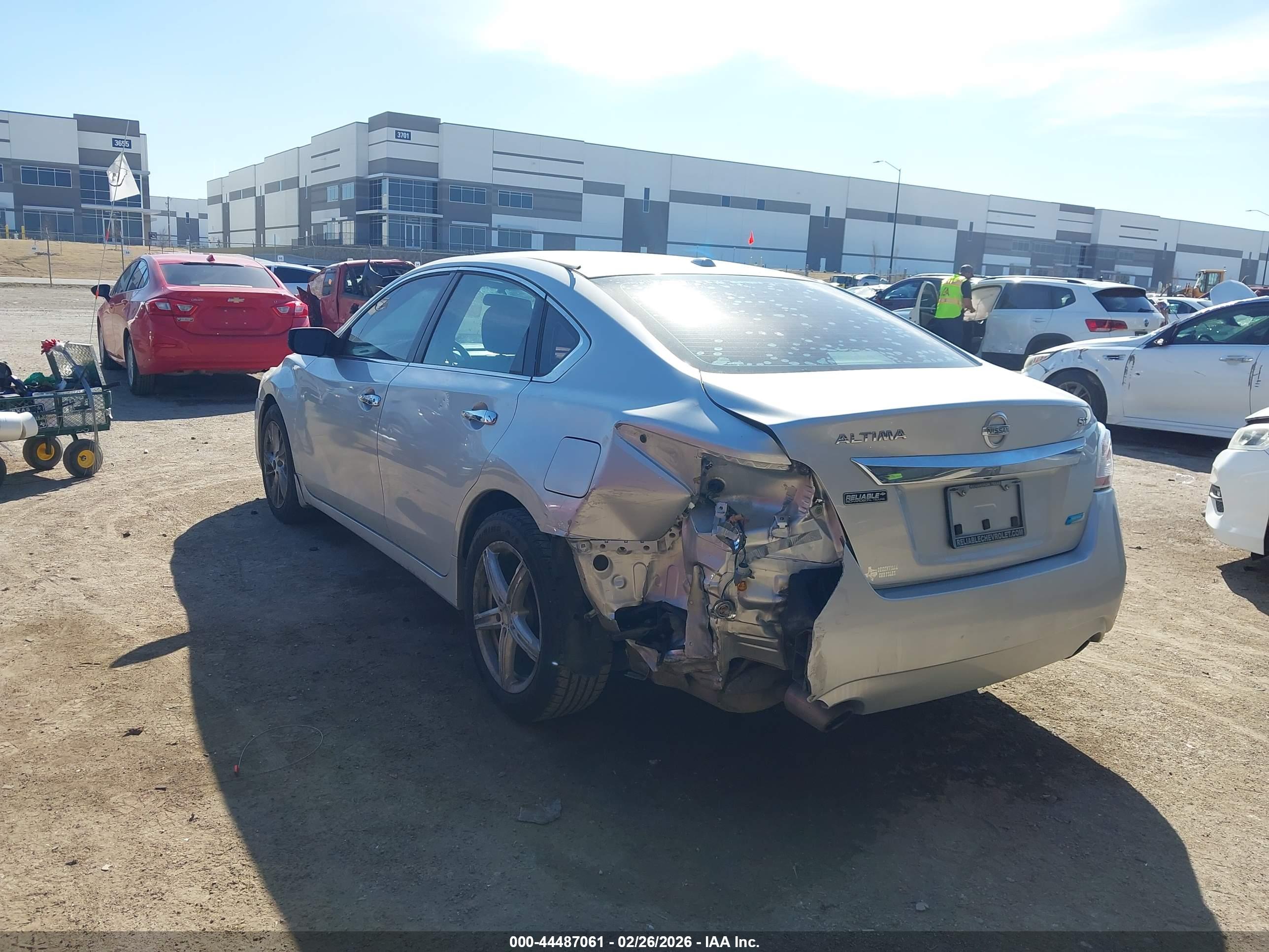NISSAN ALTIMA image 3