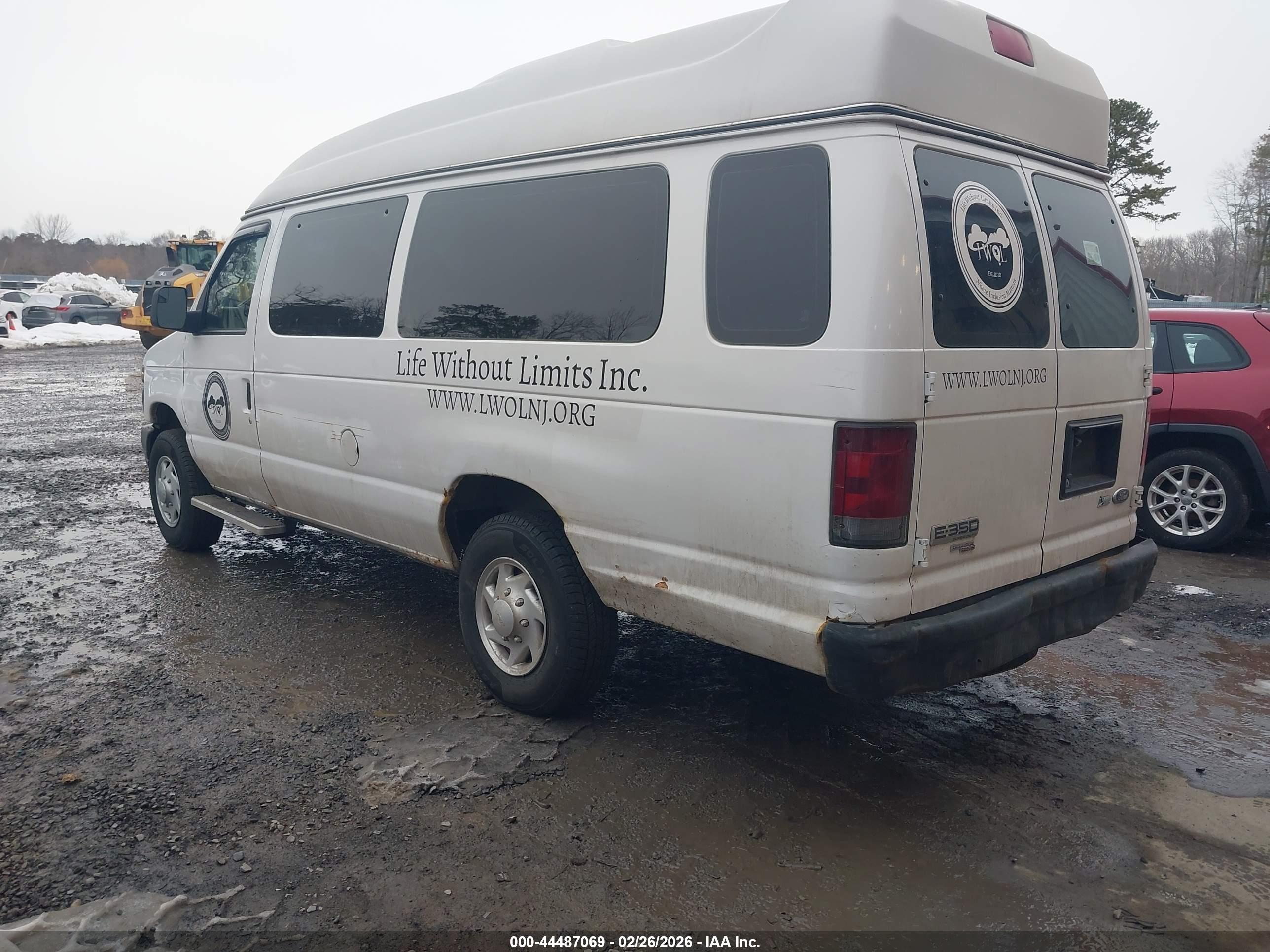 FORD E-350 image 3