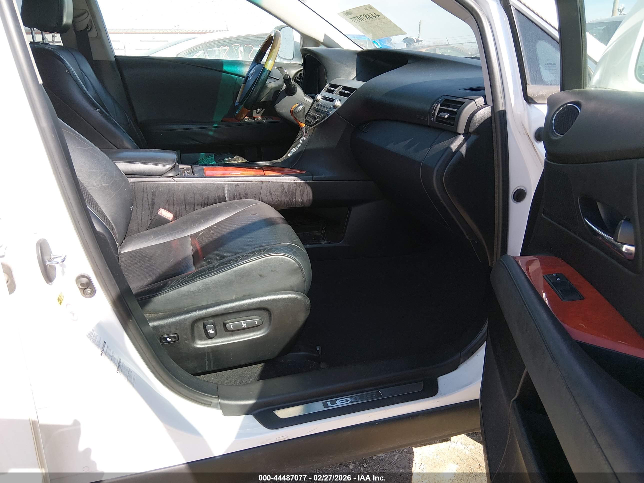 LEXUS RX image 5
