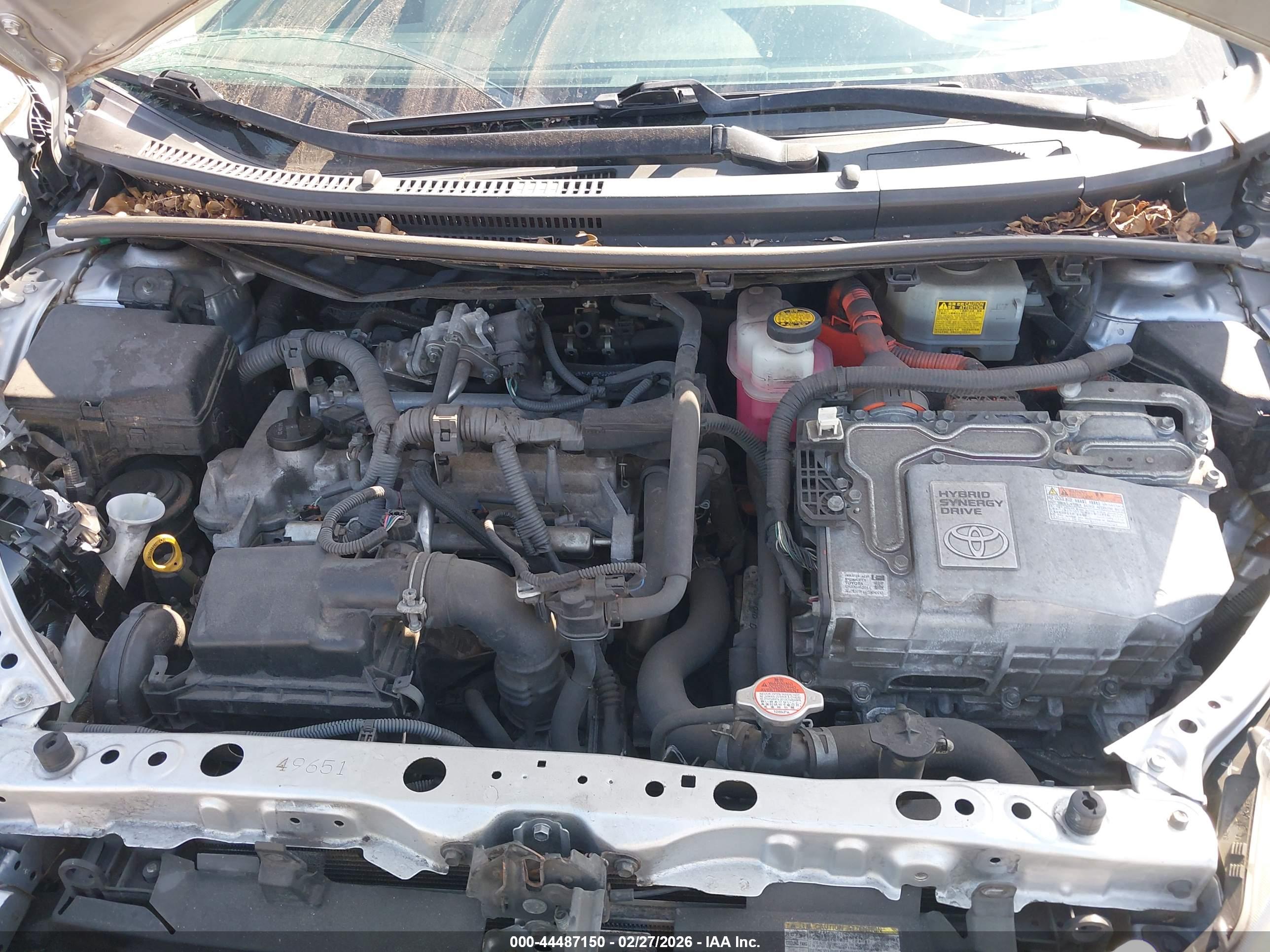 TOYOTA PRIUS image 10