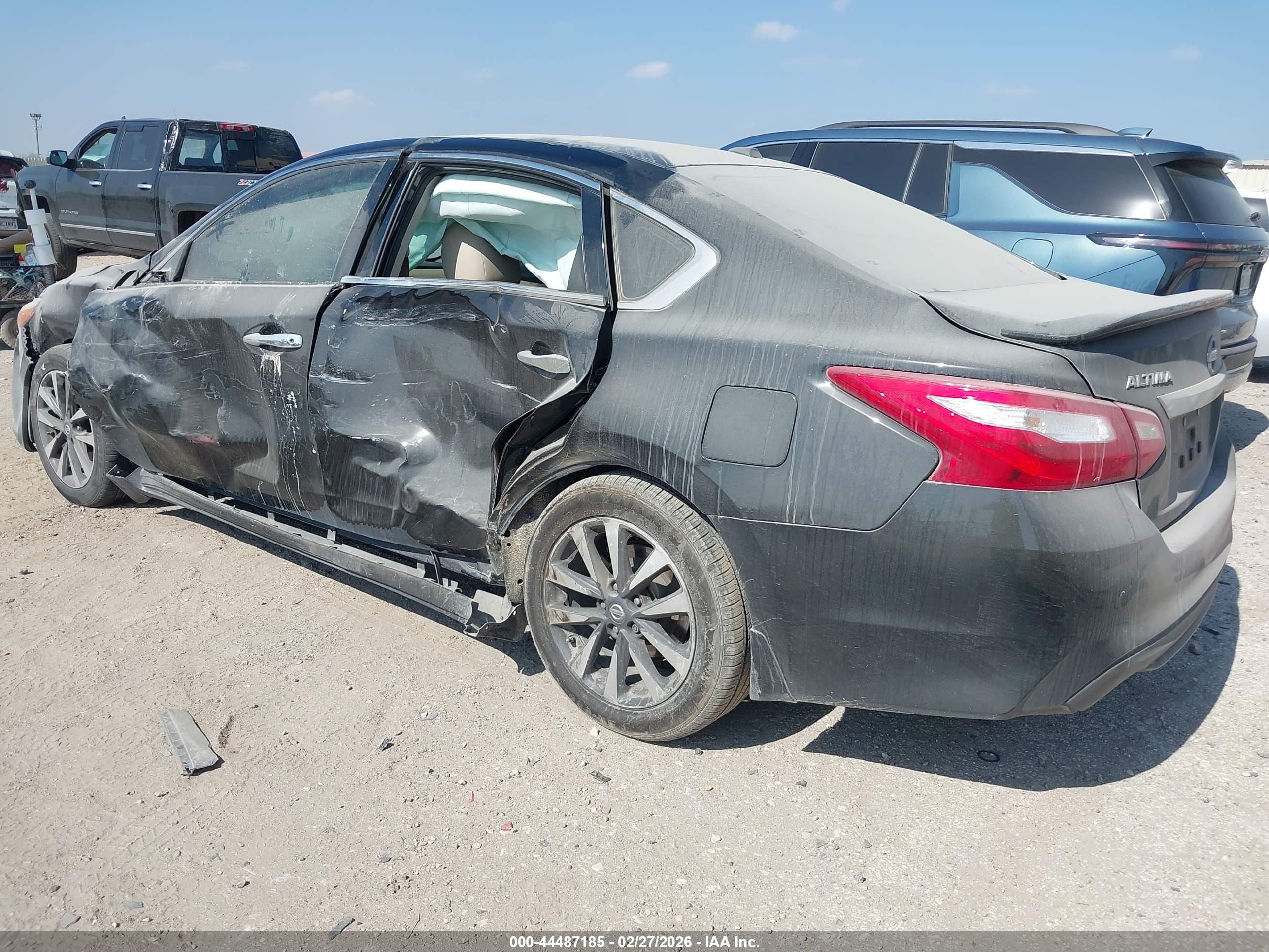 NISSAN ALTIMA image 3