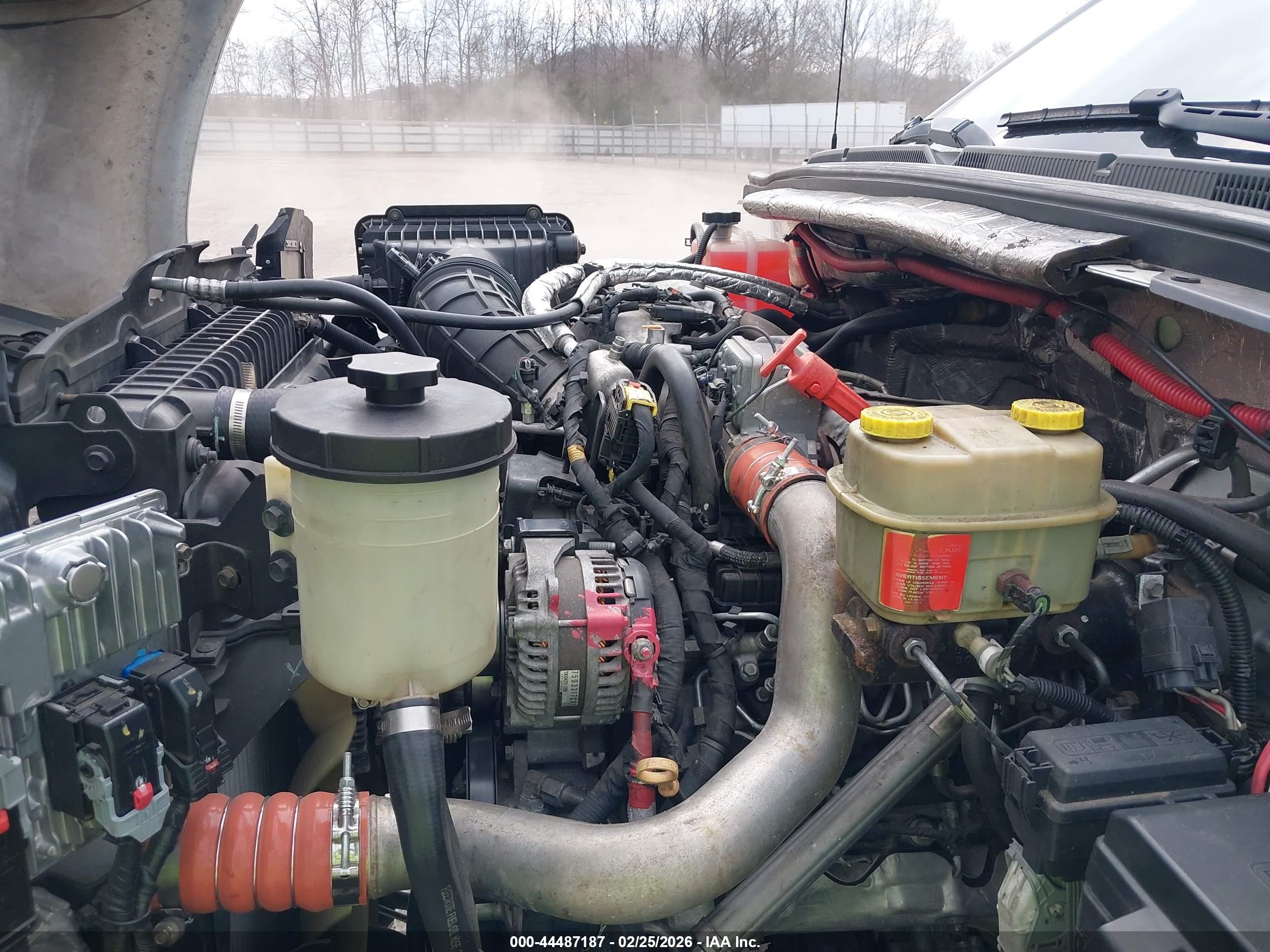 CHEVROLET SILVERADO image 10