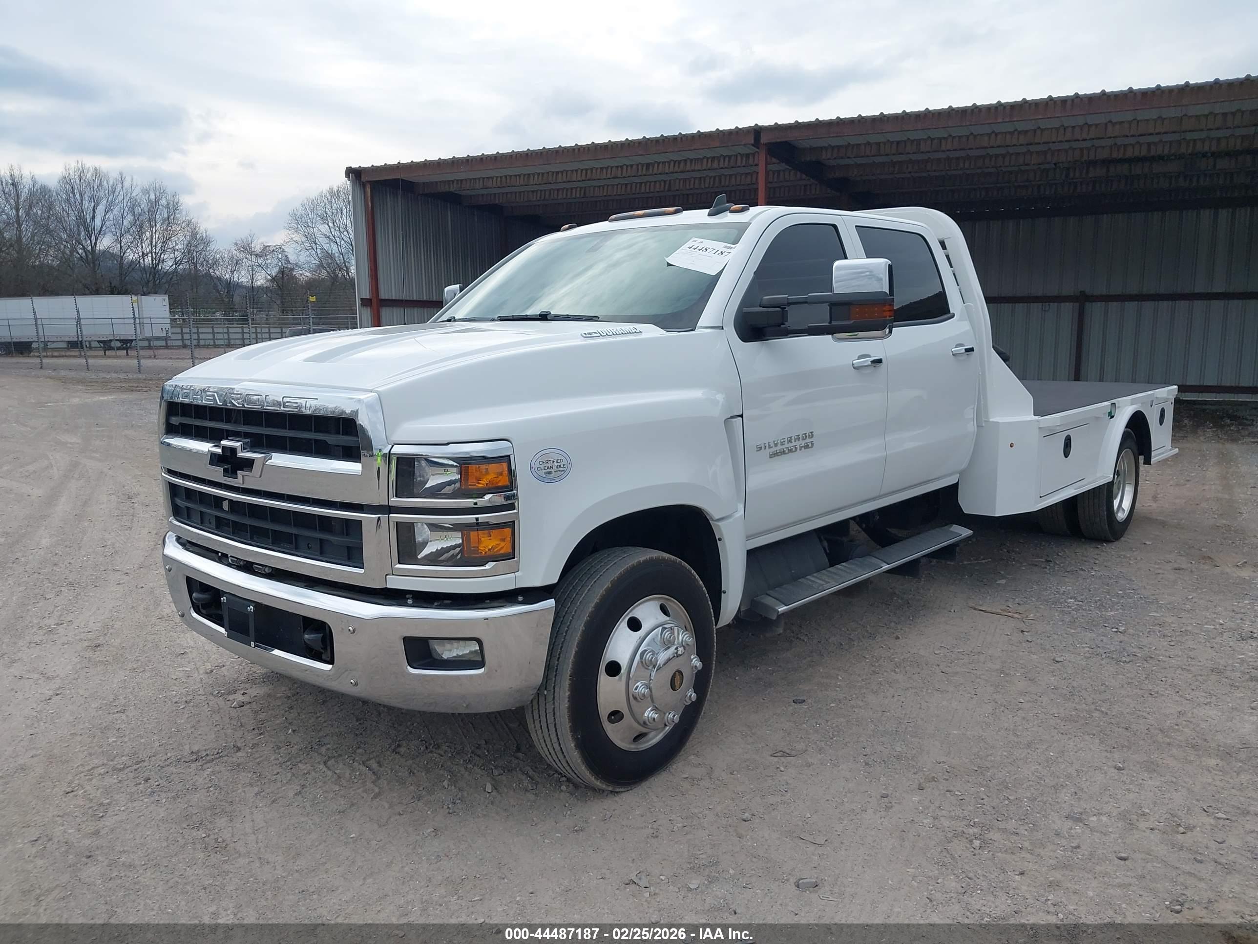 CHEVROLET SILVERADO image 2