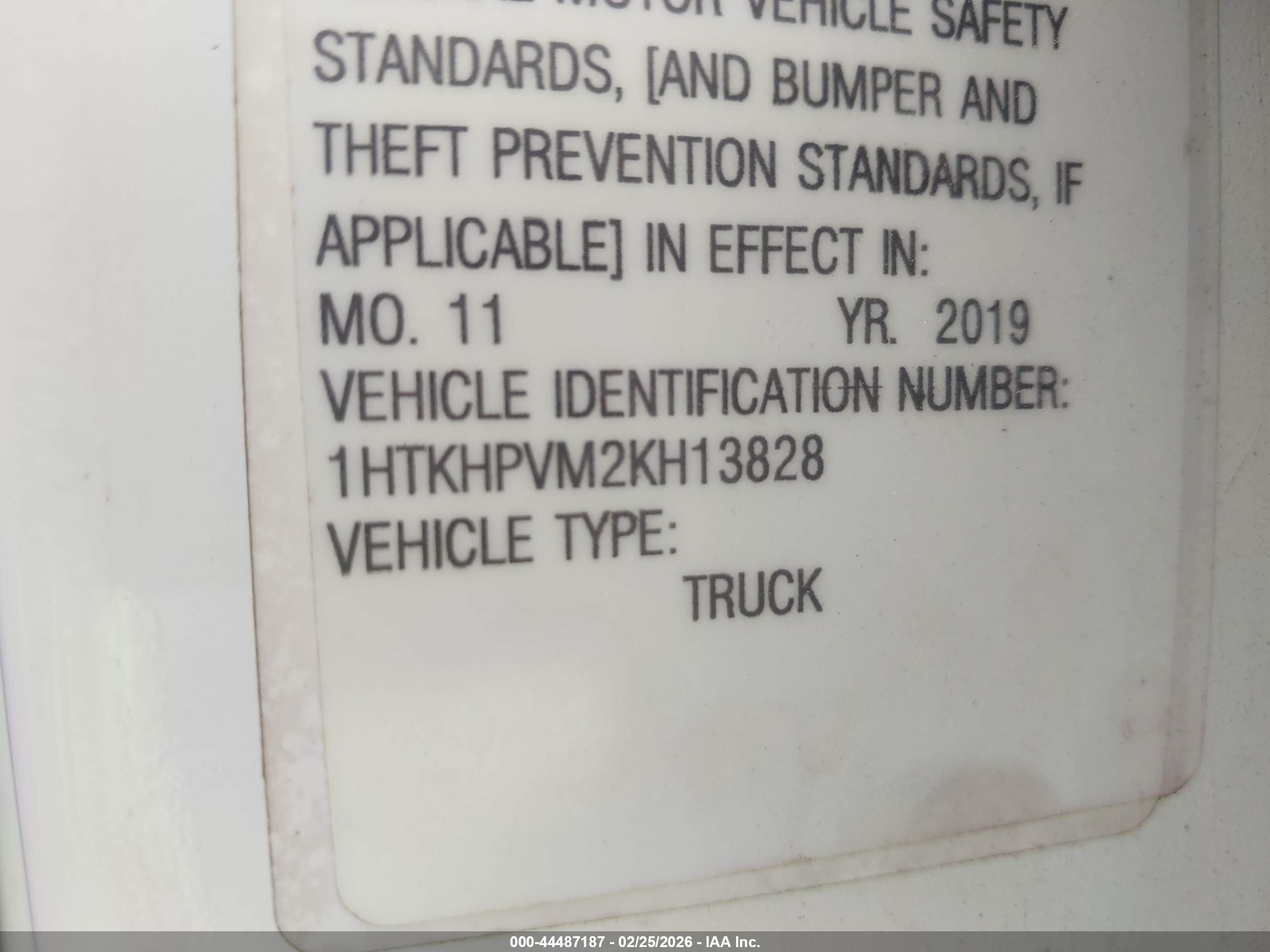 CHEVROLET SILVERADO image 9