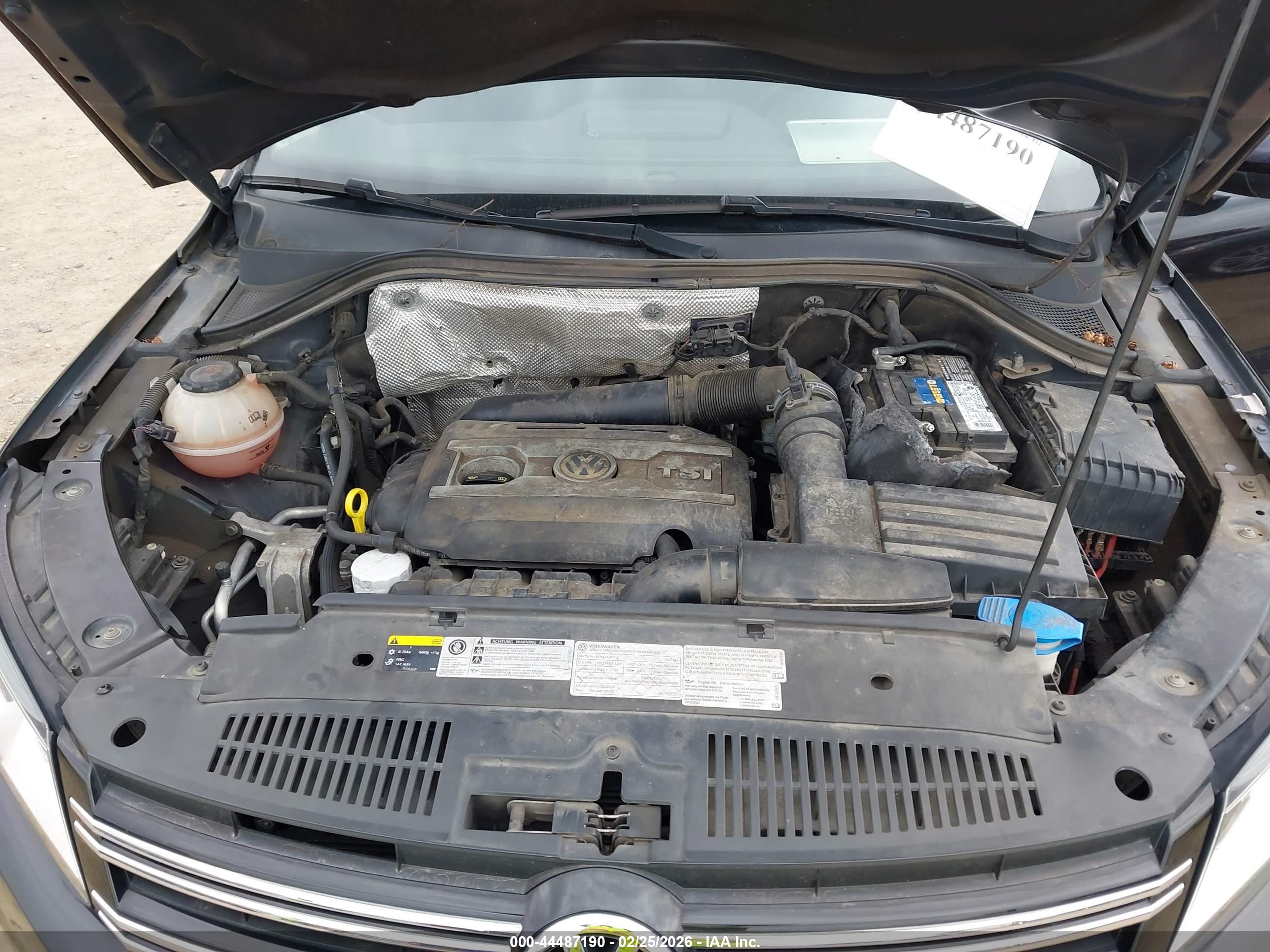 VOLKSWAGEN TIGUAN image 10
