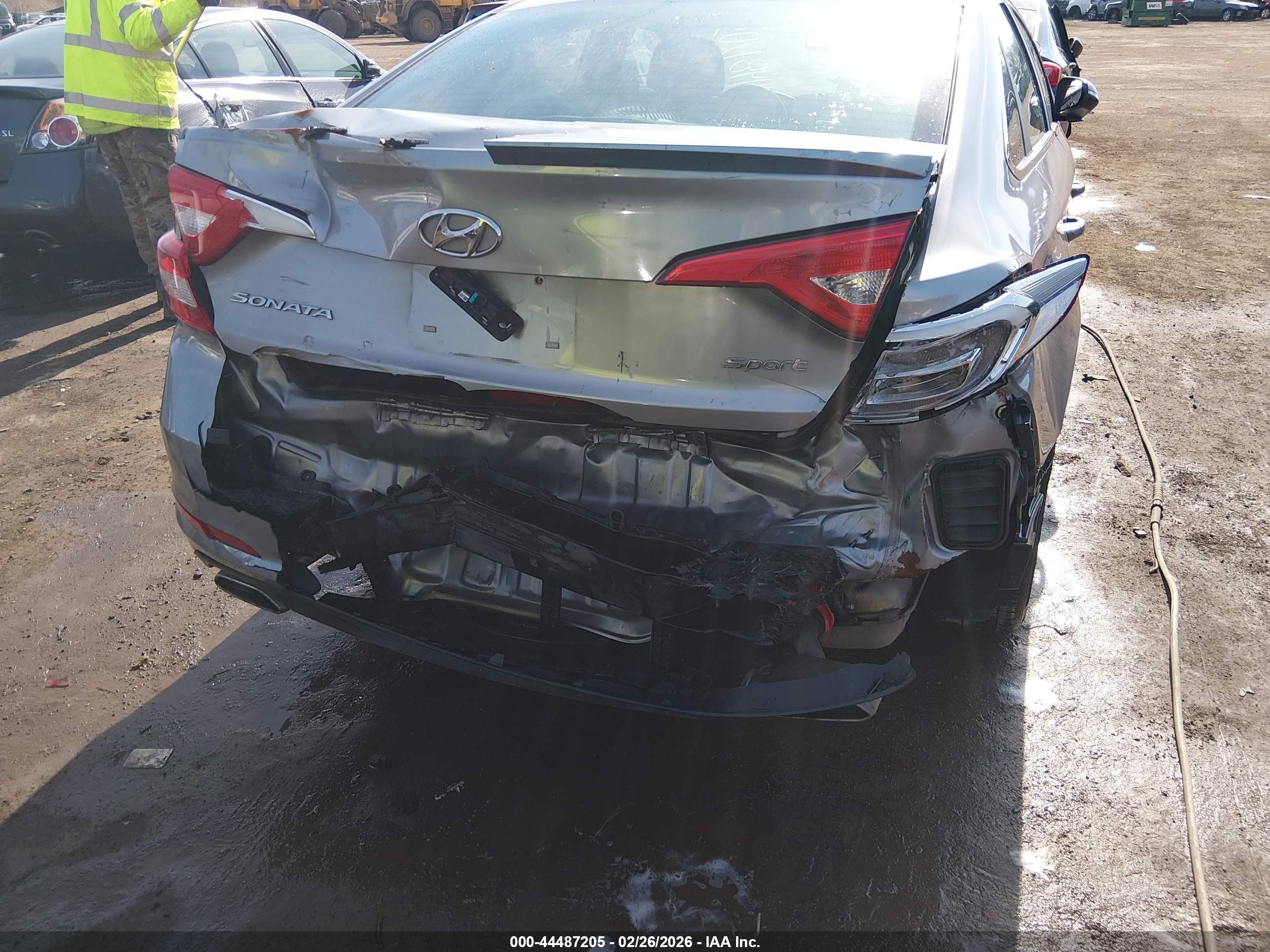 HYUNDAI SONATA image 6