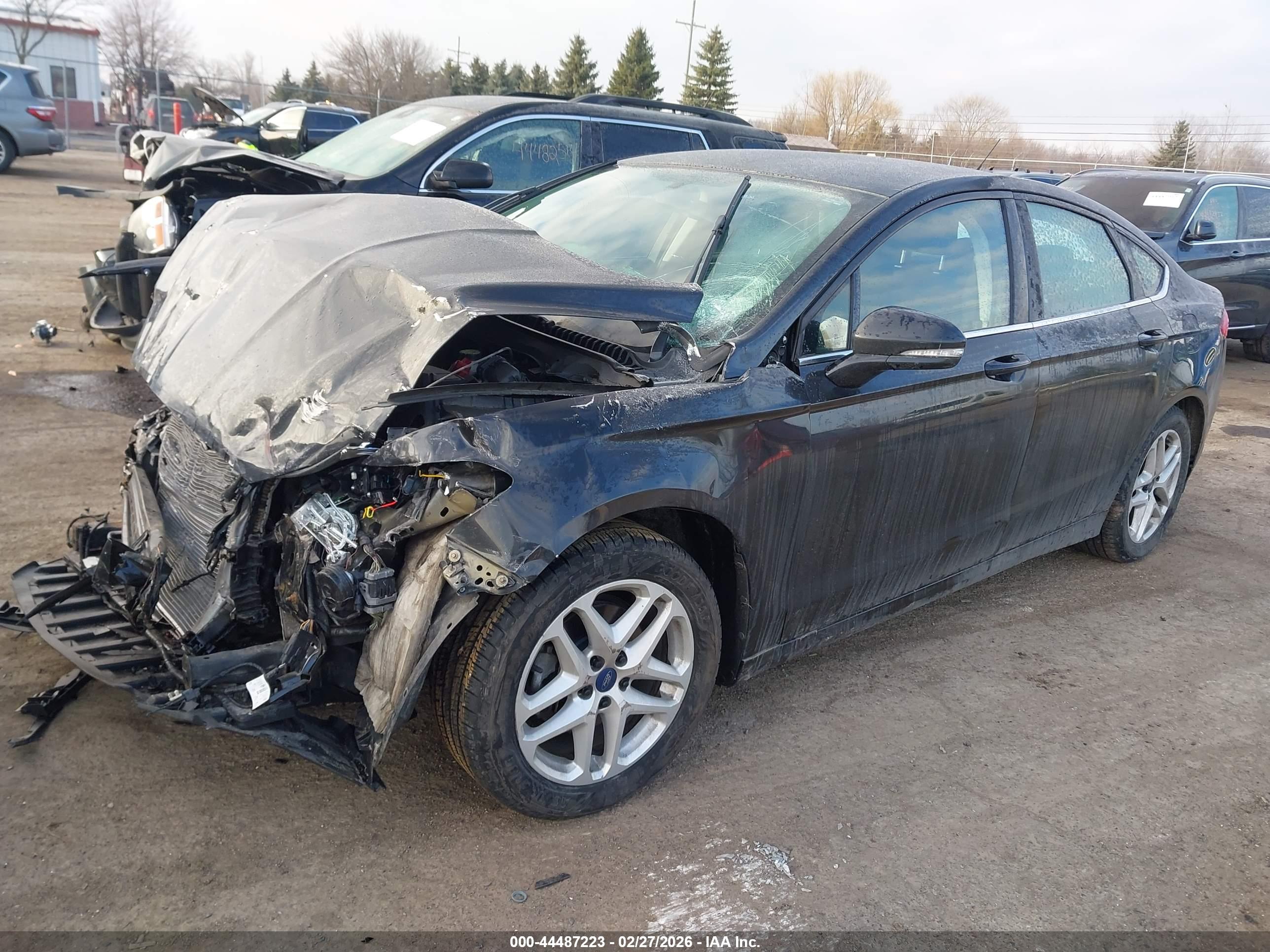 FORD FUSION image 2