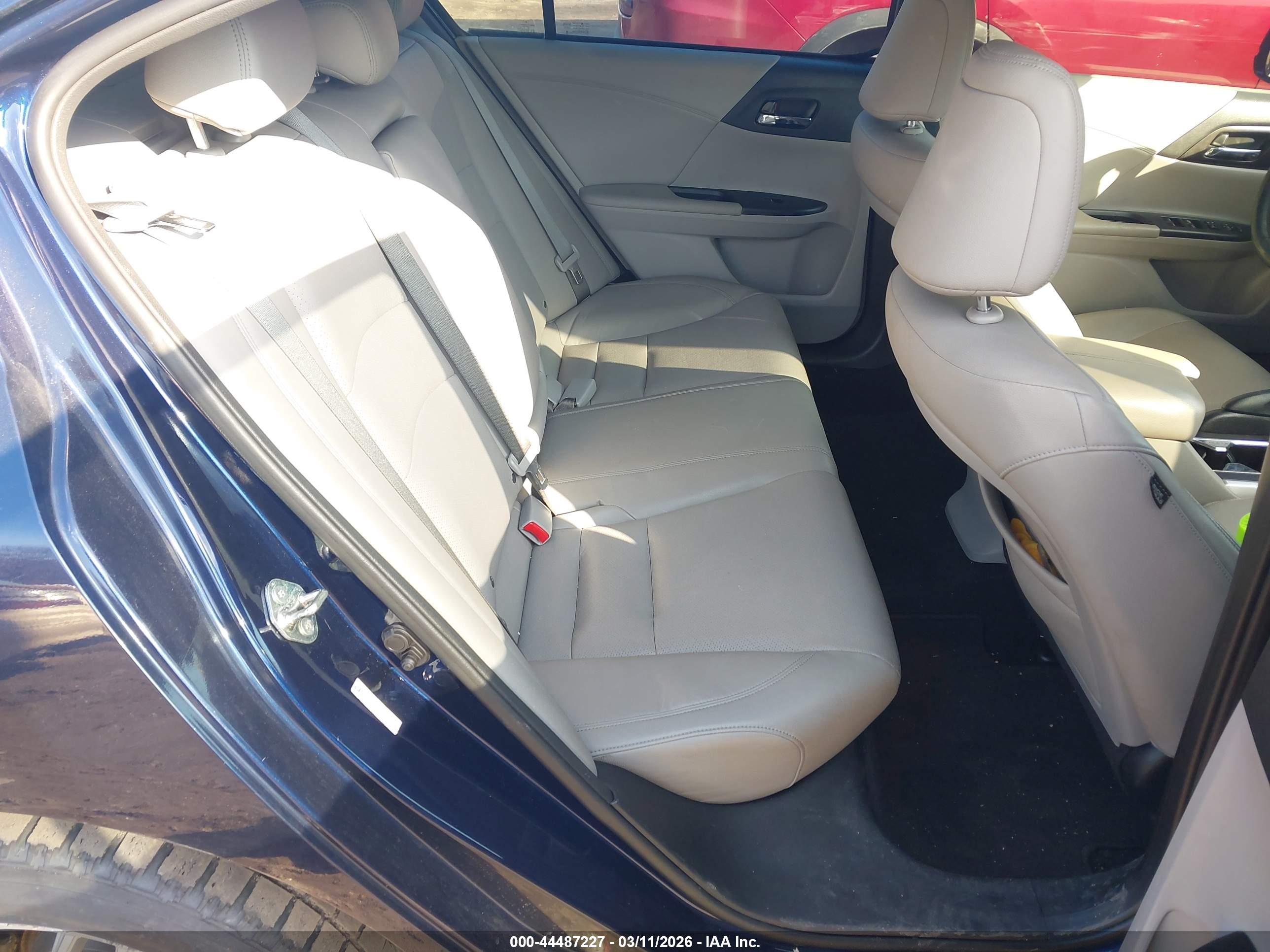 HONDA ACCORD image 8