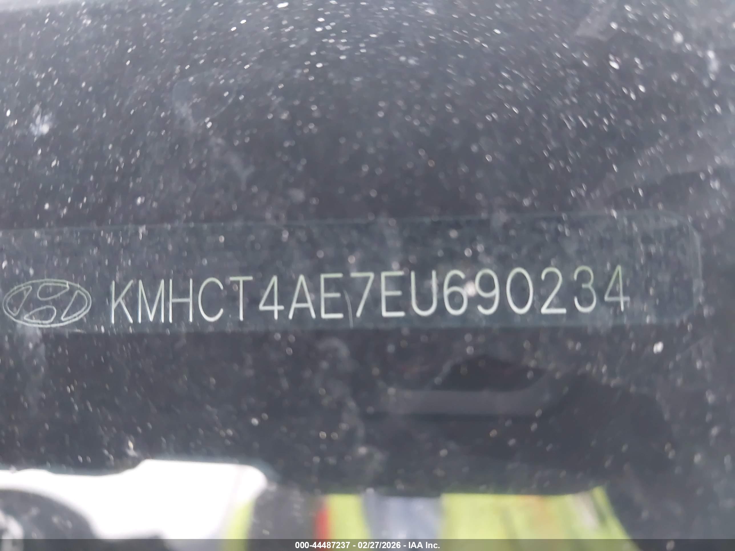 HYUNDAI ACCENT image 9