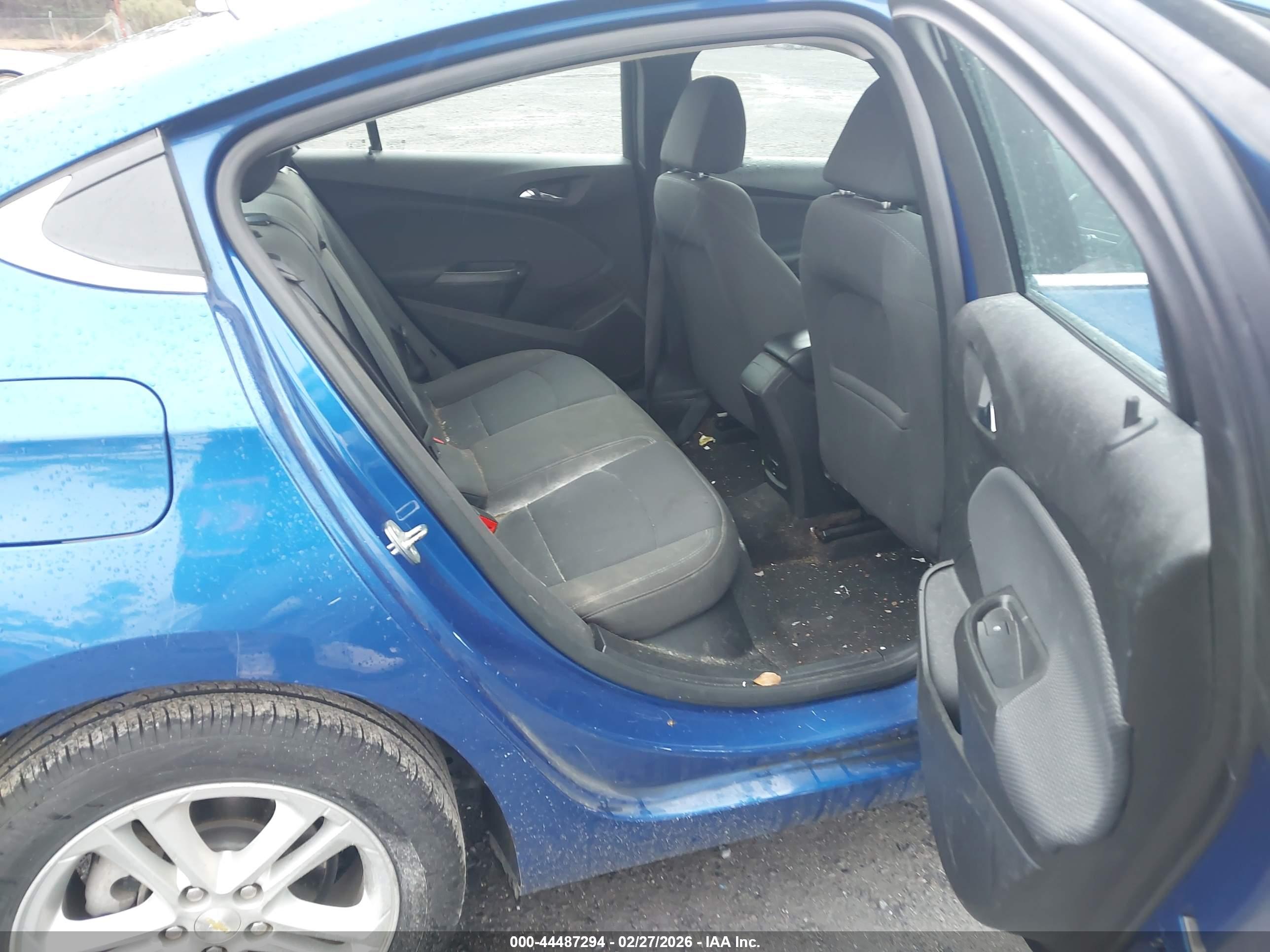 CHEVROLET CRUZE image 8
