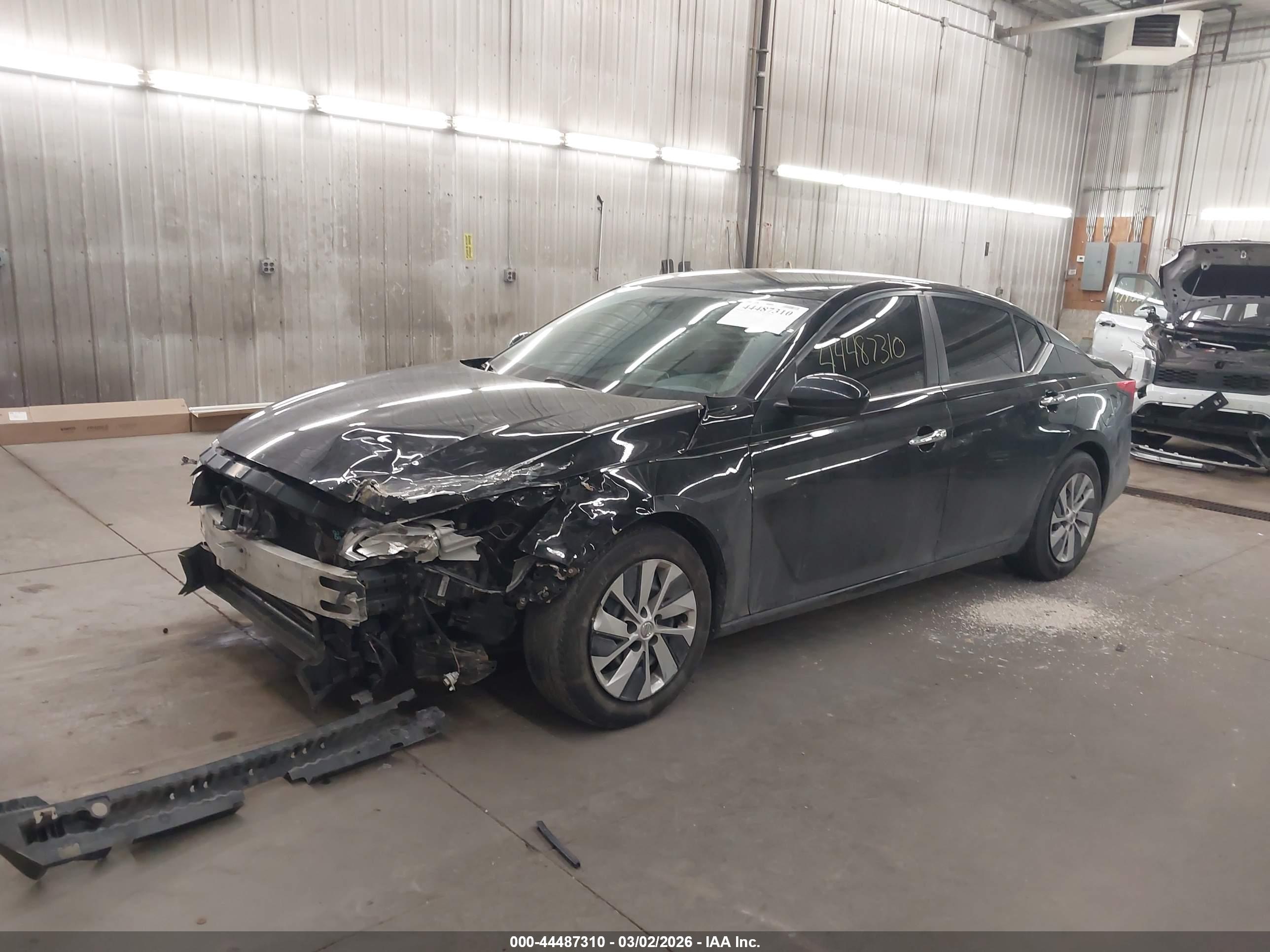 NISSAN ALTIMA image 2