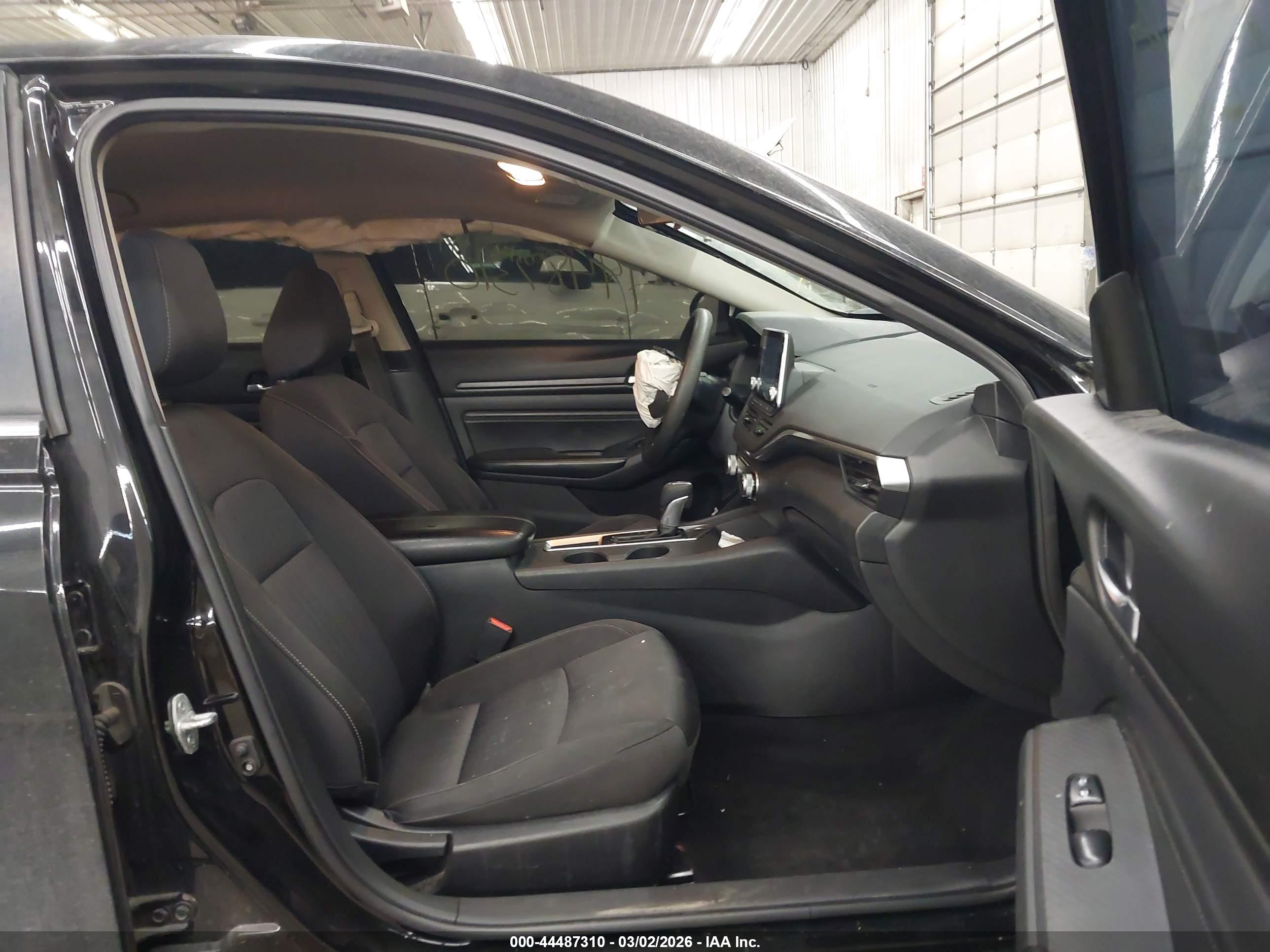 NISSAN ALTIMA image 5