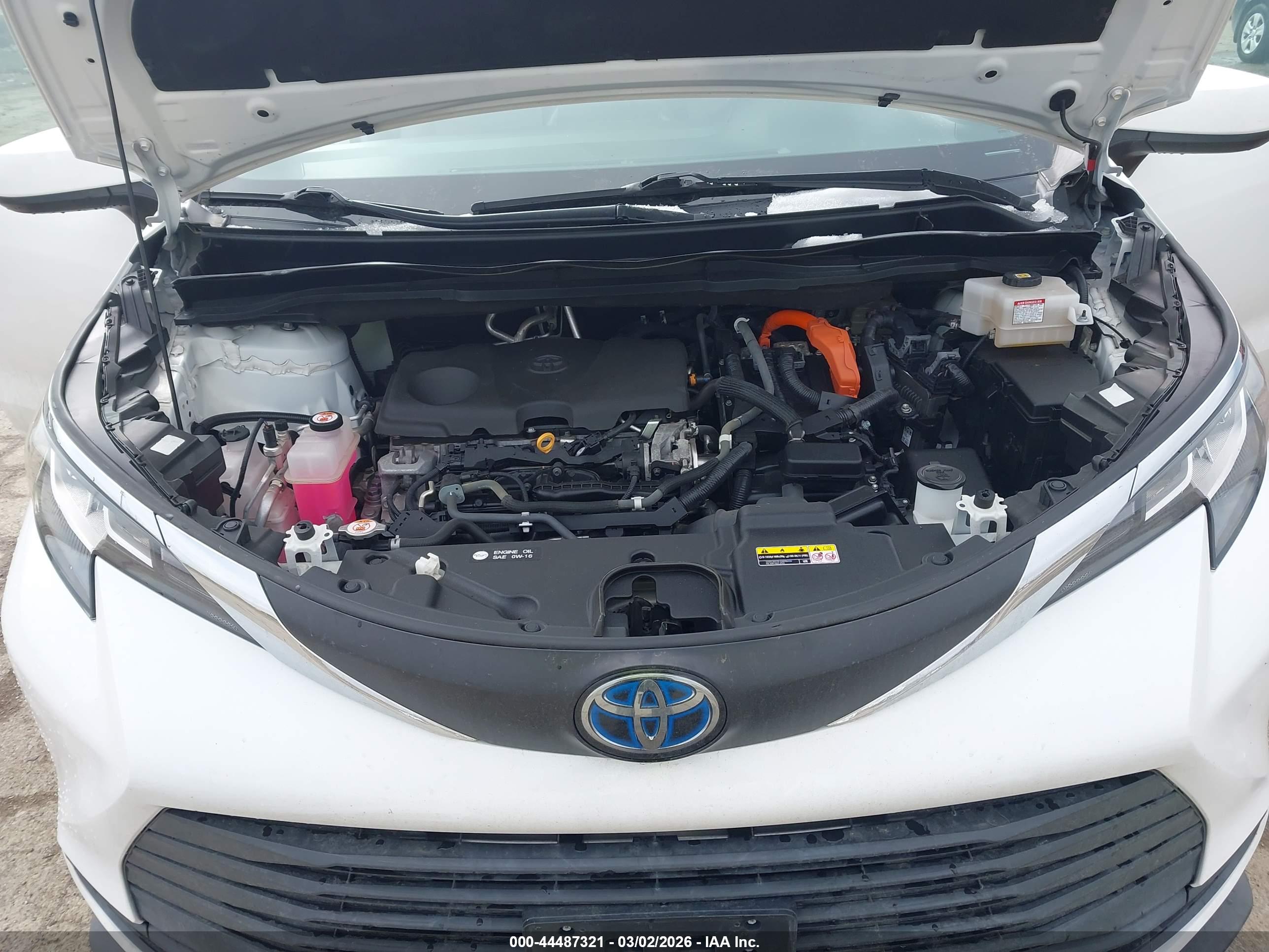 TOYOTA SIENNA image 10
