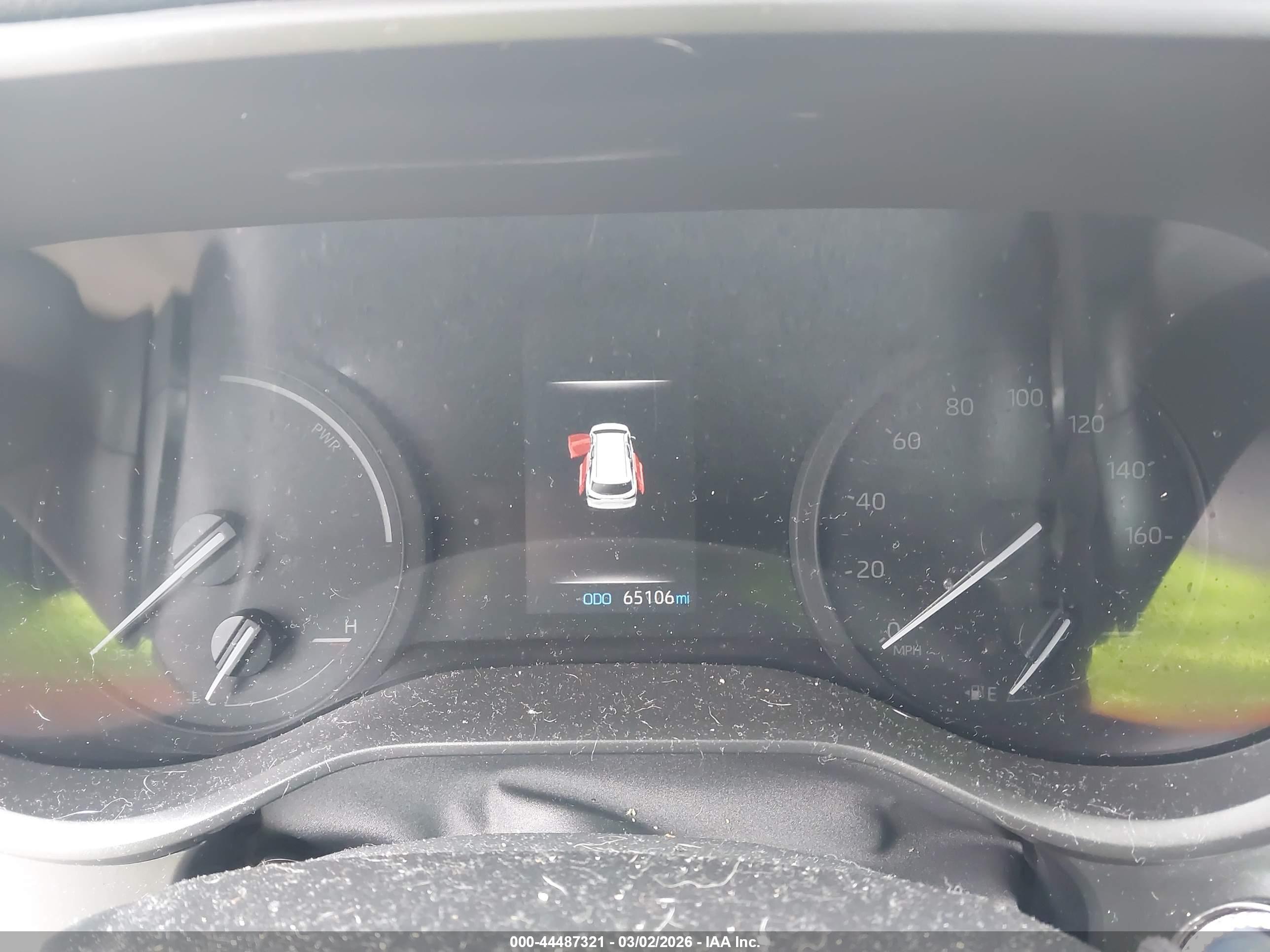 TOYOTA SIENNA image 7