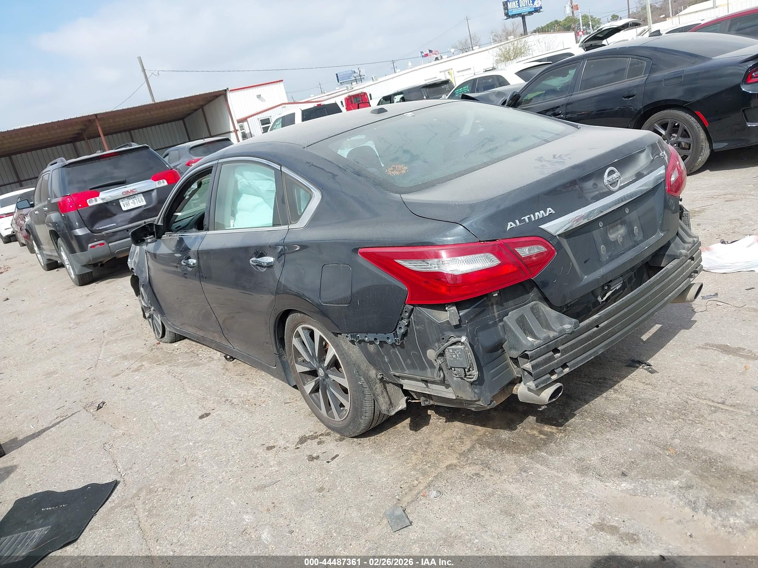NISSAN ALTIMA image 3
