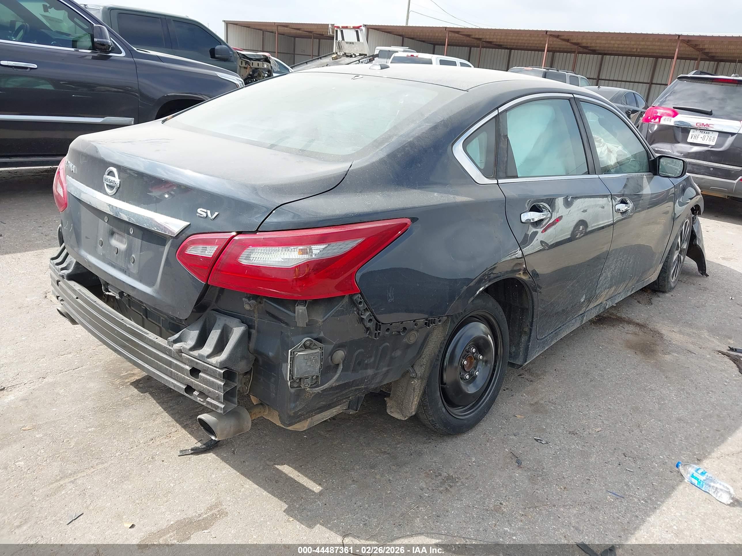 NISSAN ALTIMA image 4
