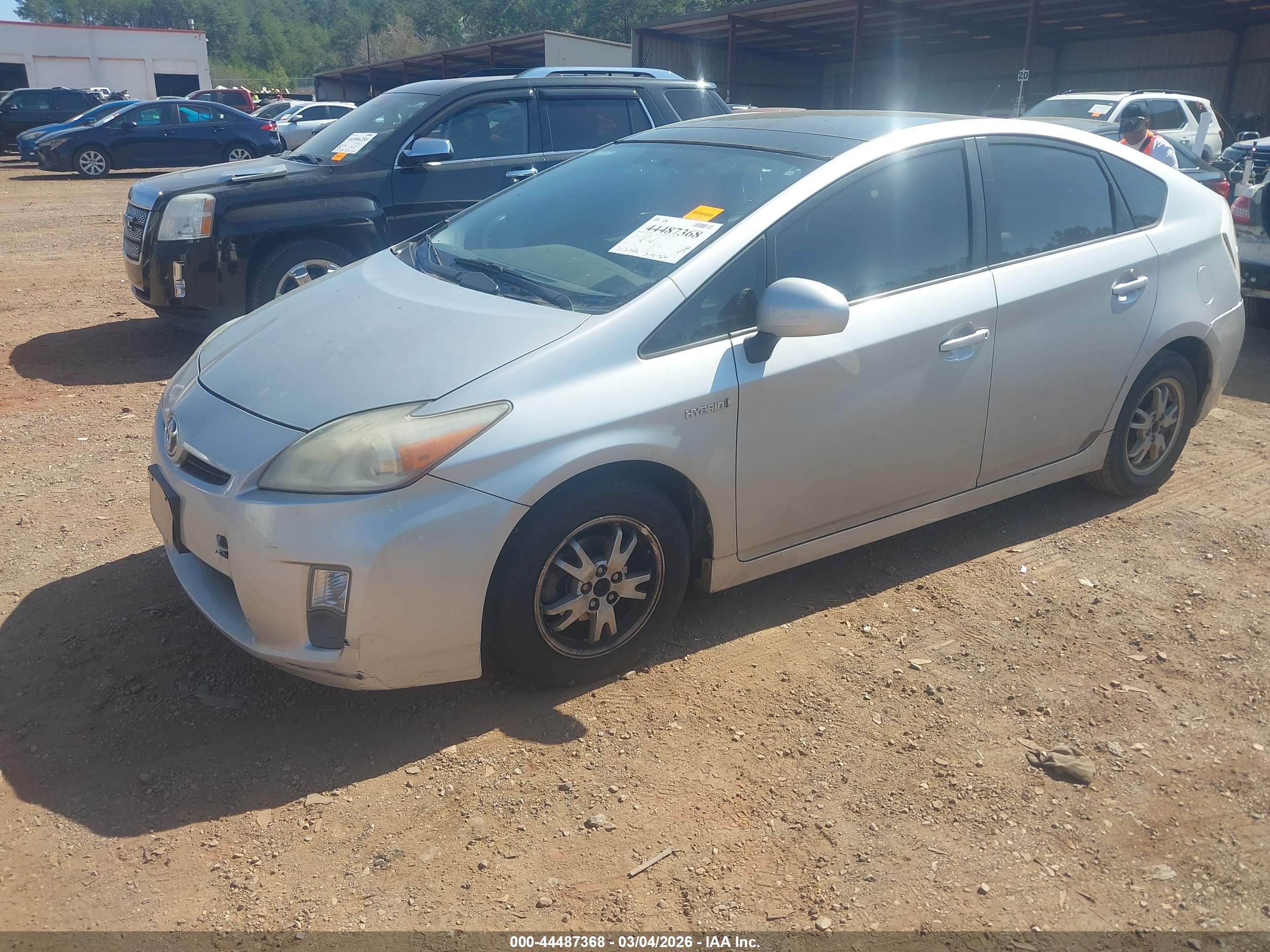 TOYOTA PRIUS image 2