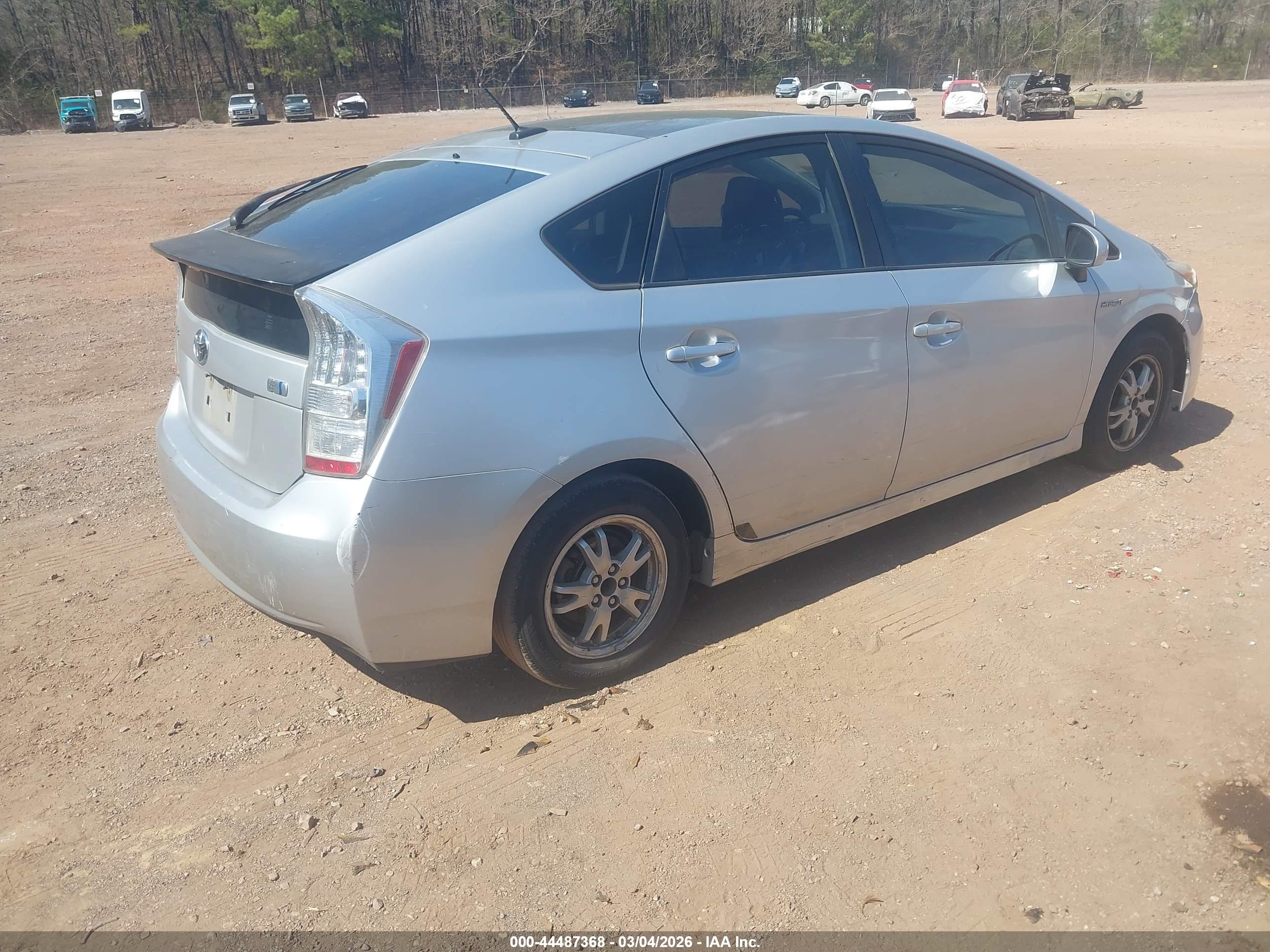 TOYOTA PRIUS image 4