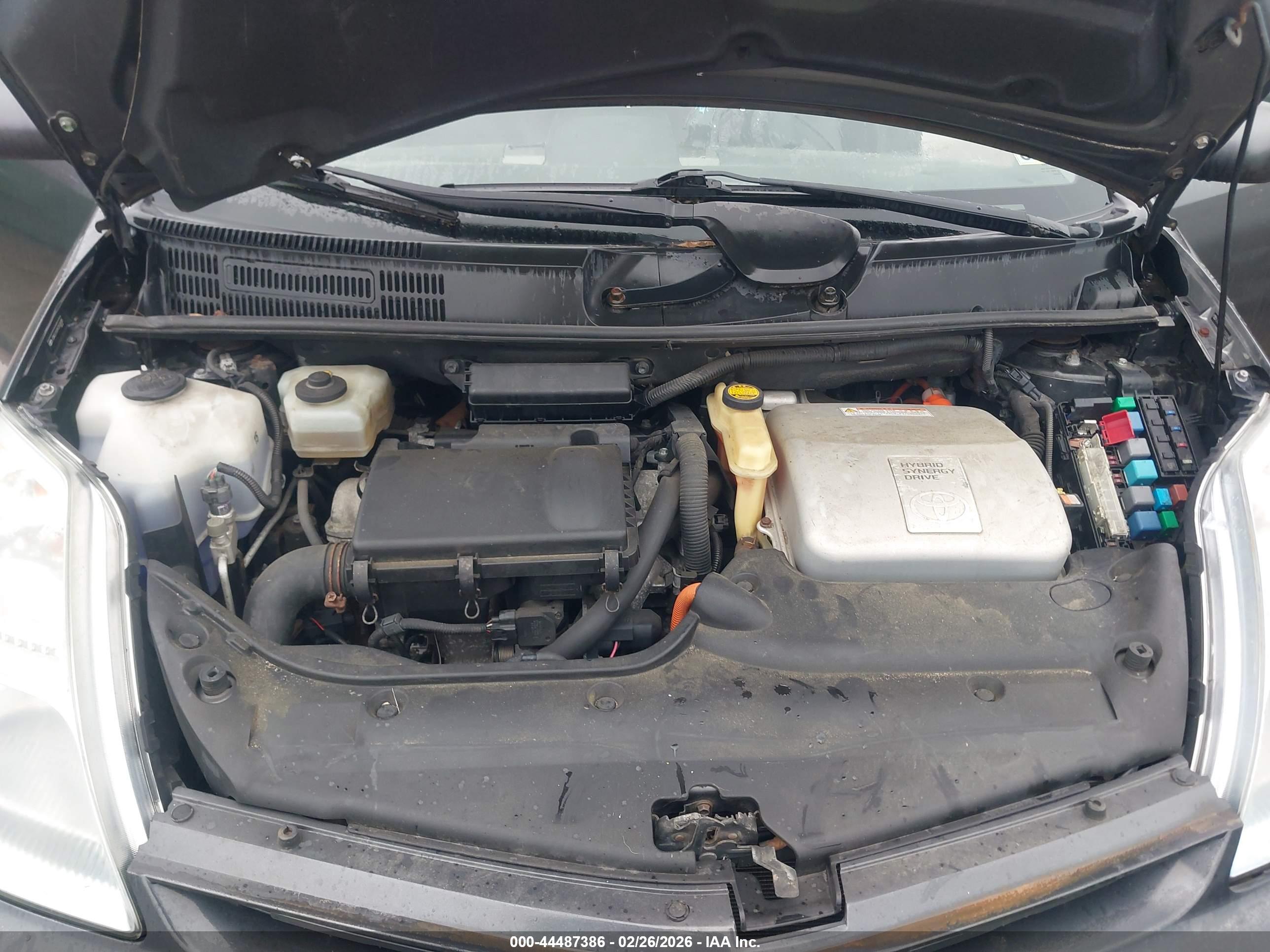 TOYOTA PRIUS image 10