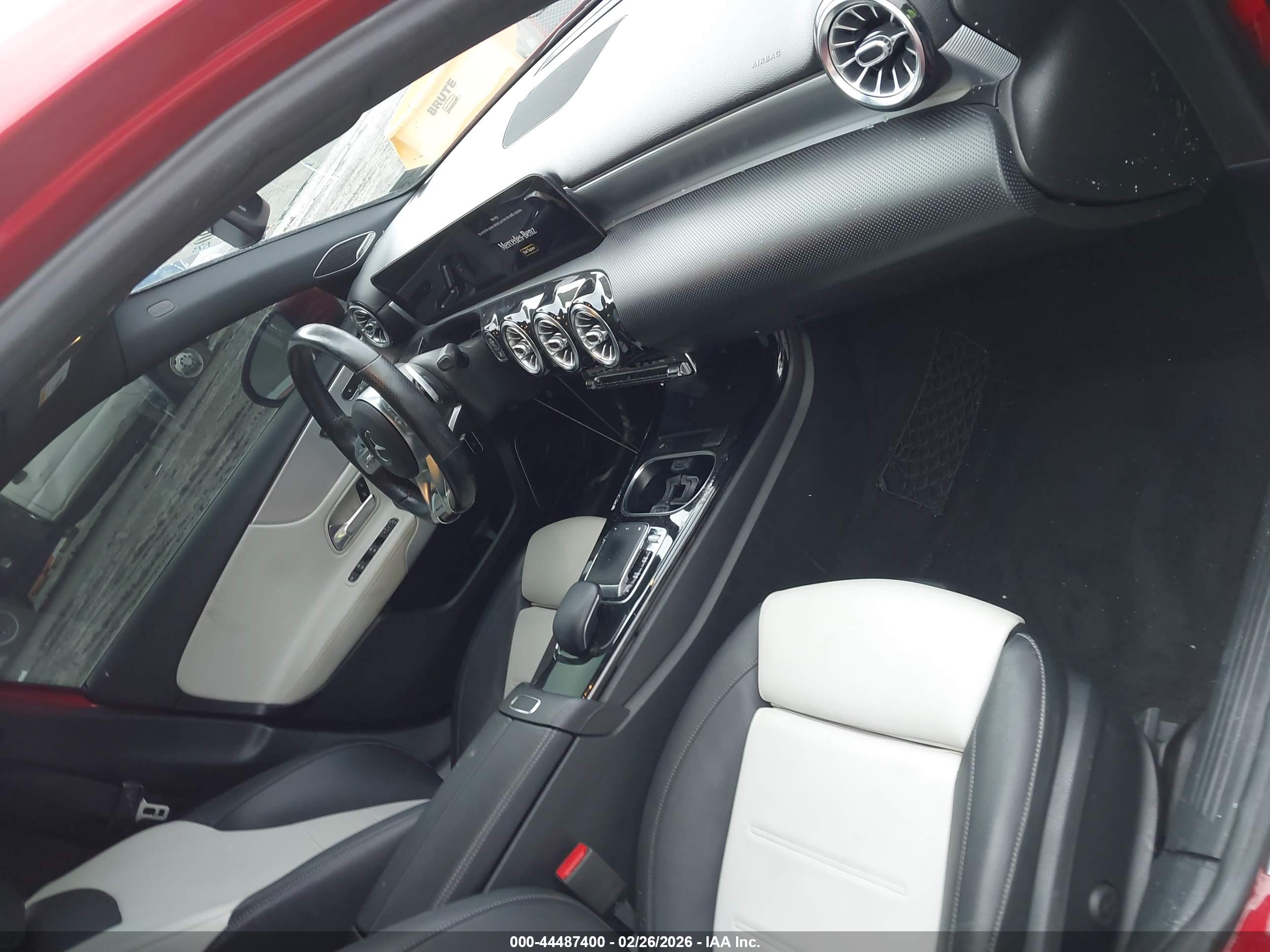 MERCEDES-BENZ A image 5