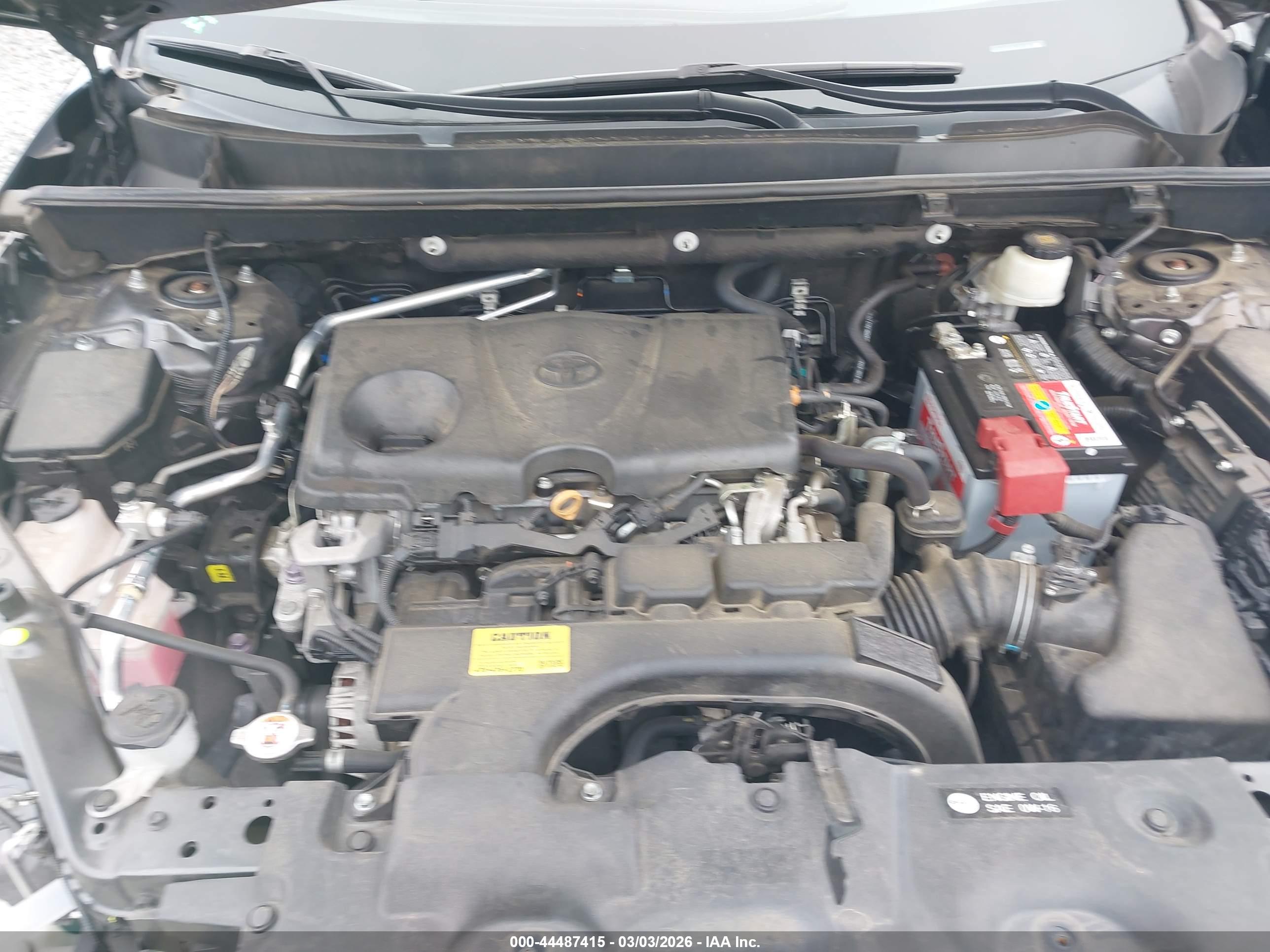 TOYOTA RAV4 image 10