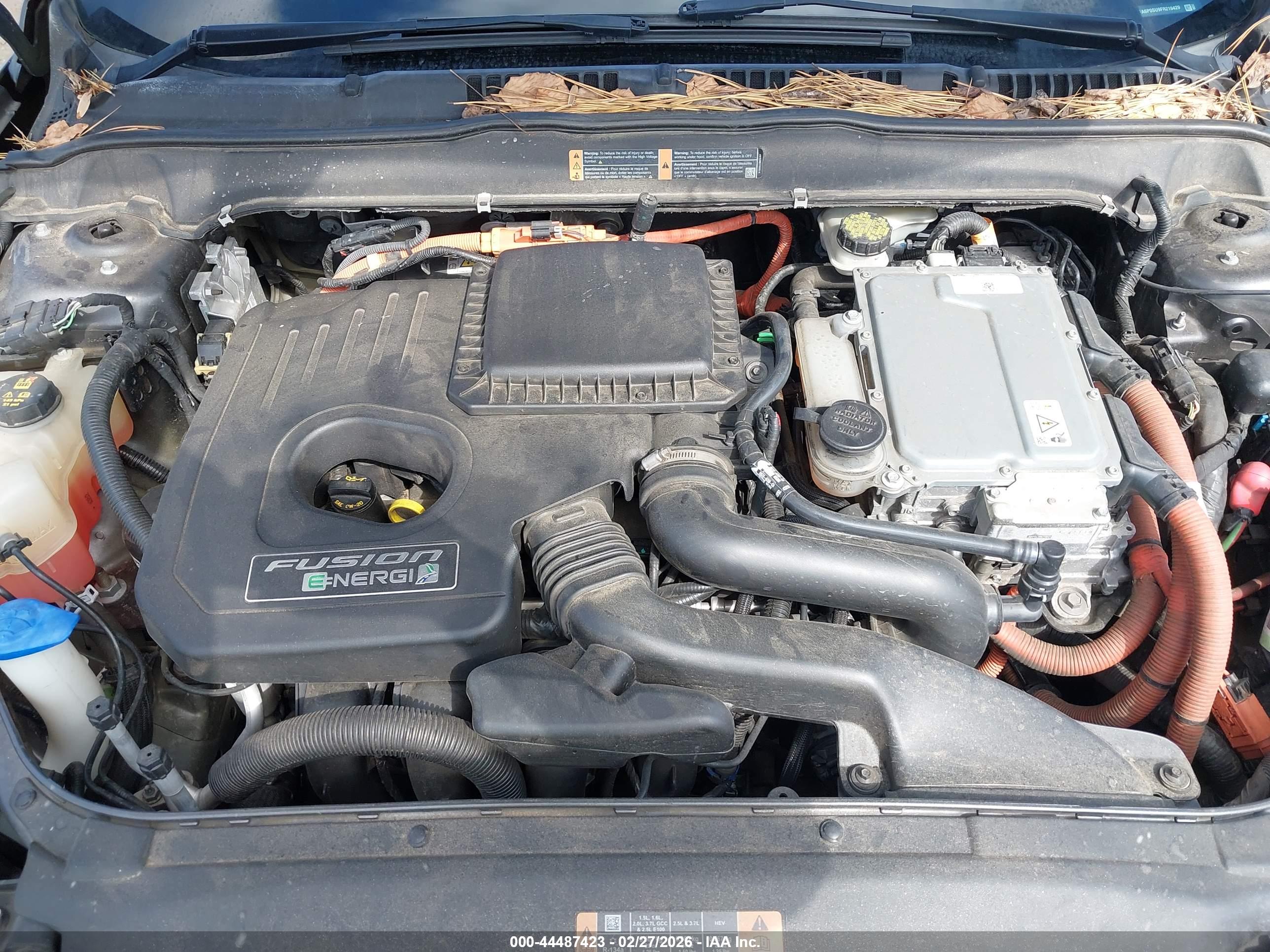 FORD FUSION image 10