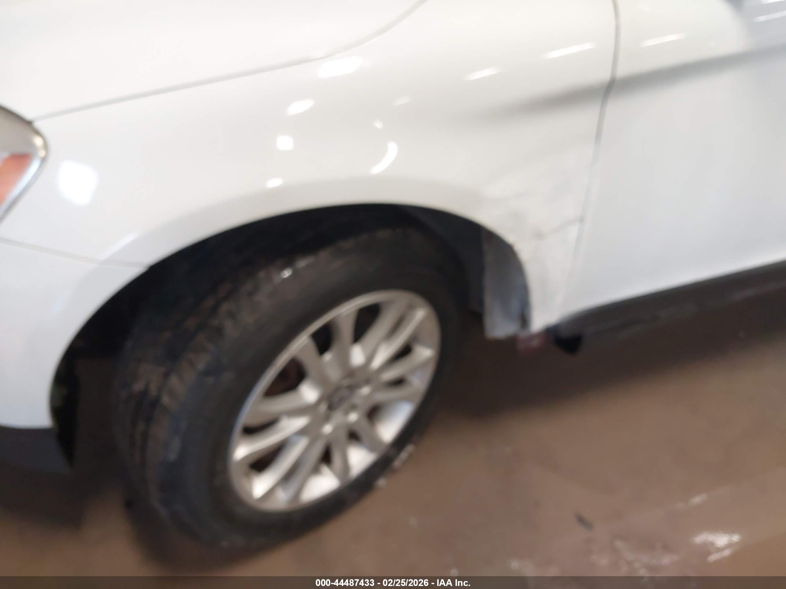 VOLVO XC60 image 6