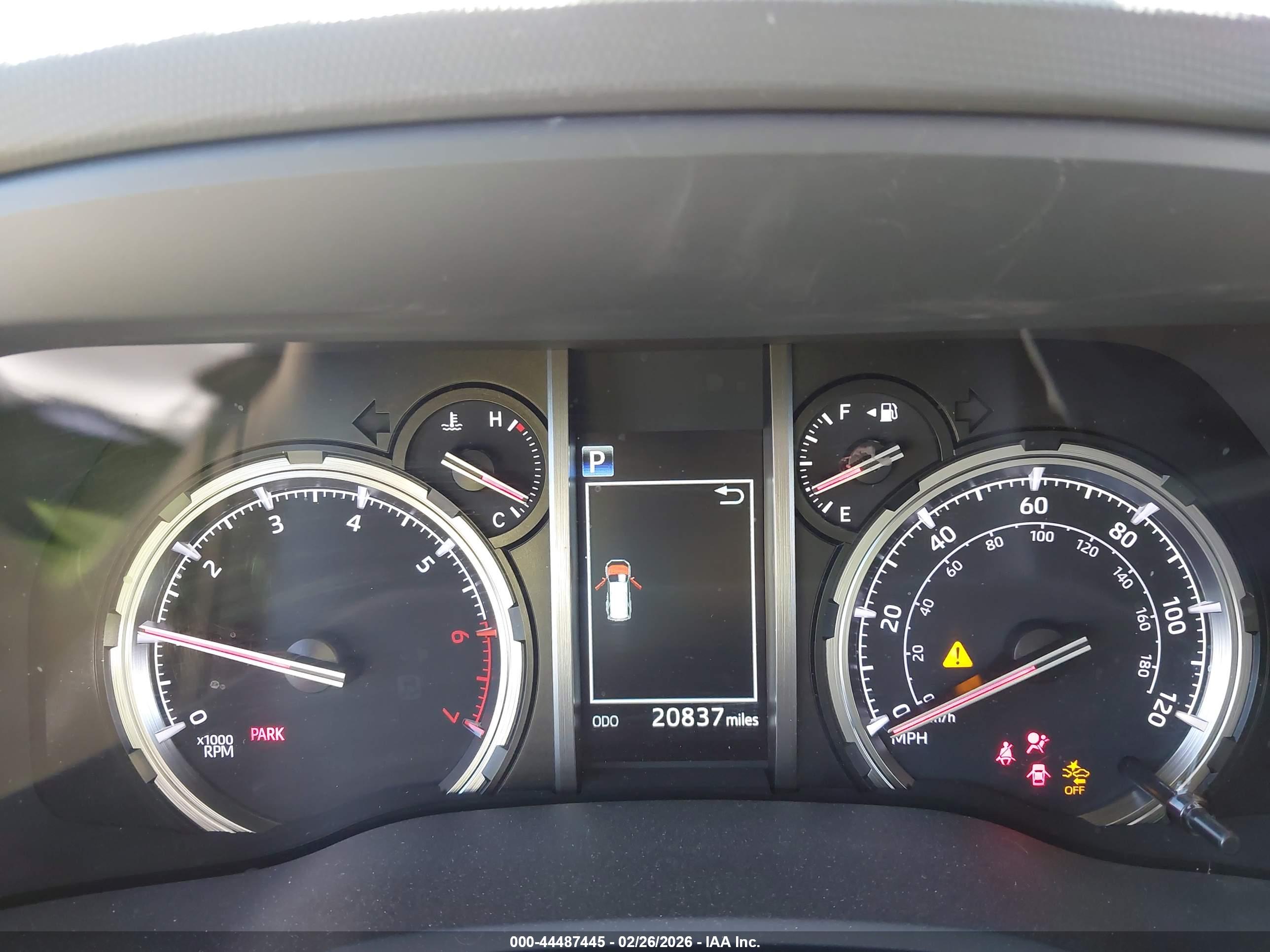 TOYOTA 4RUNNER image 7