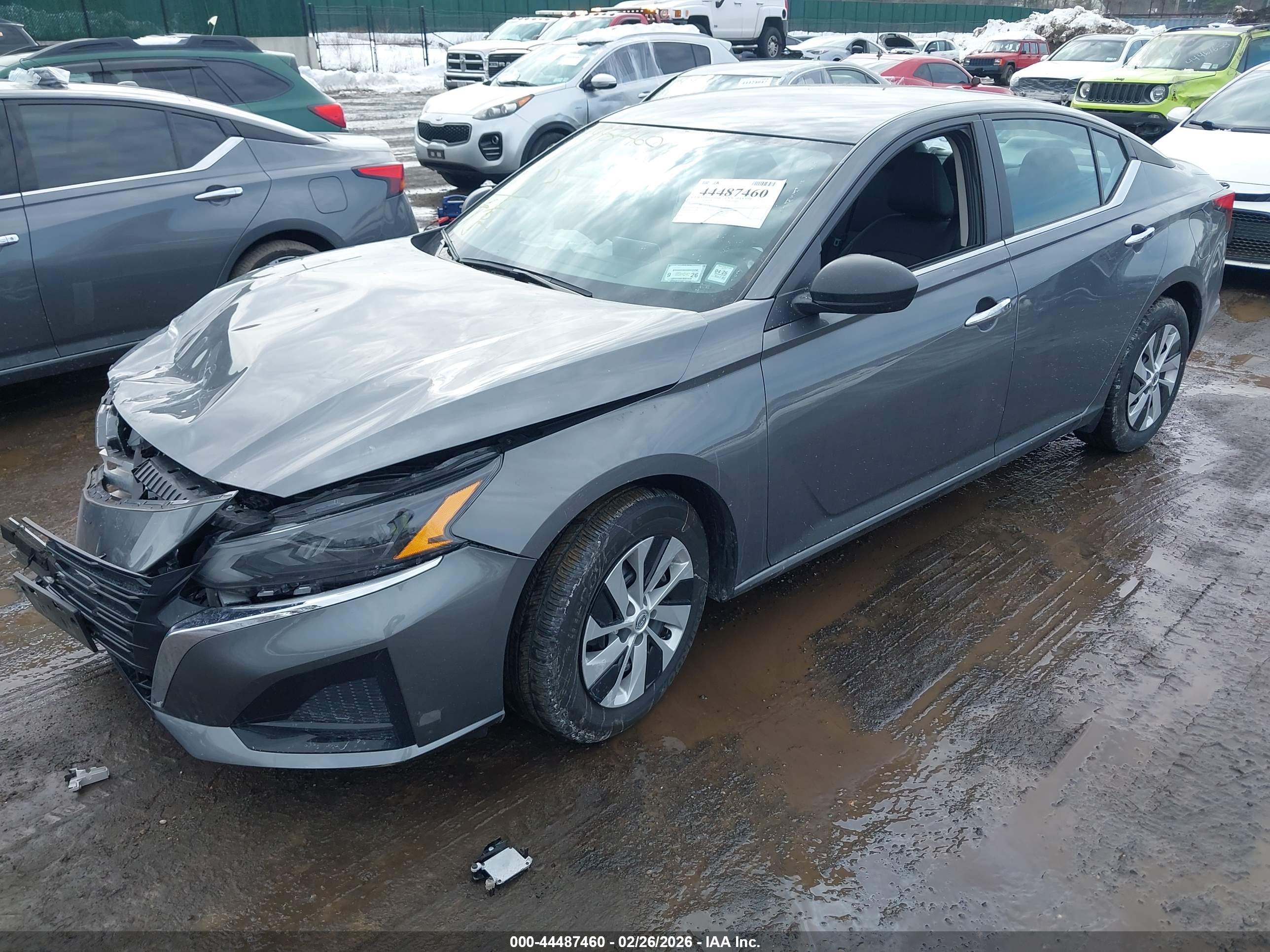 NISSAN ALTIMA image 2