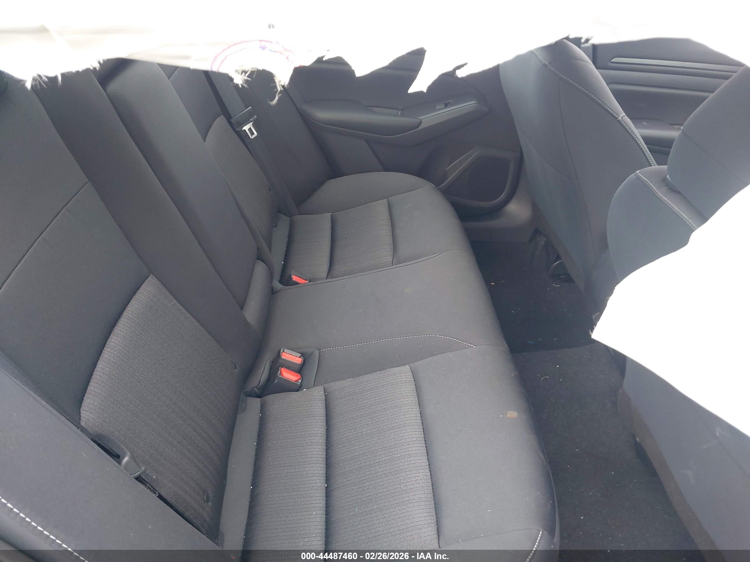 NISSAN ALTIMA image 8