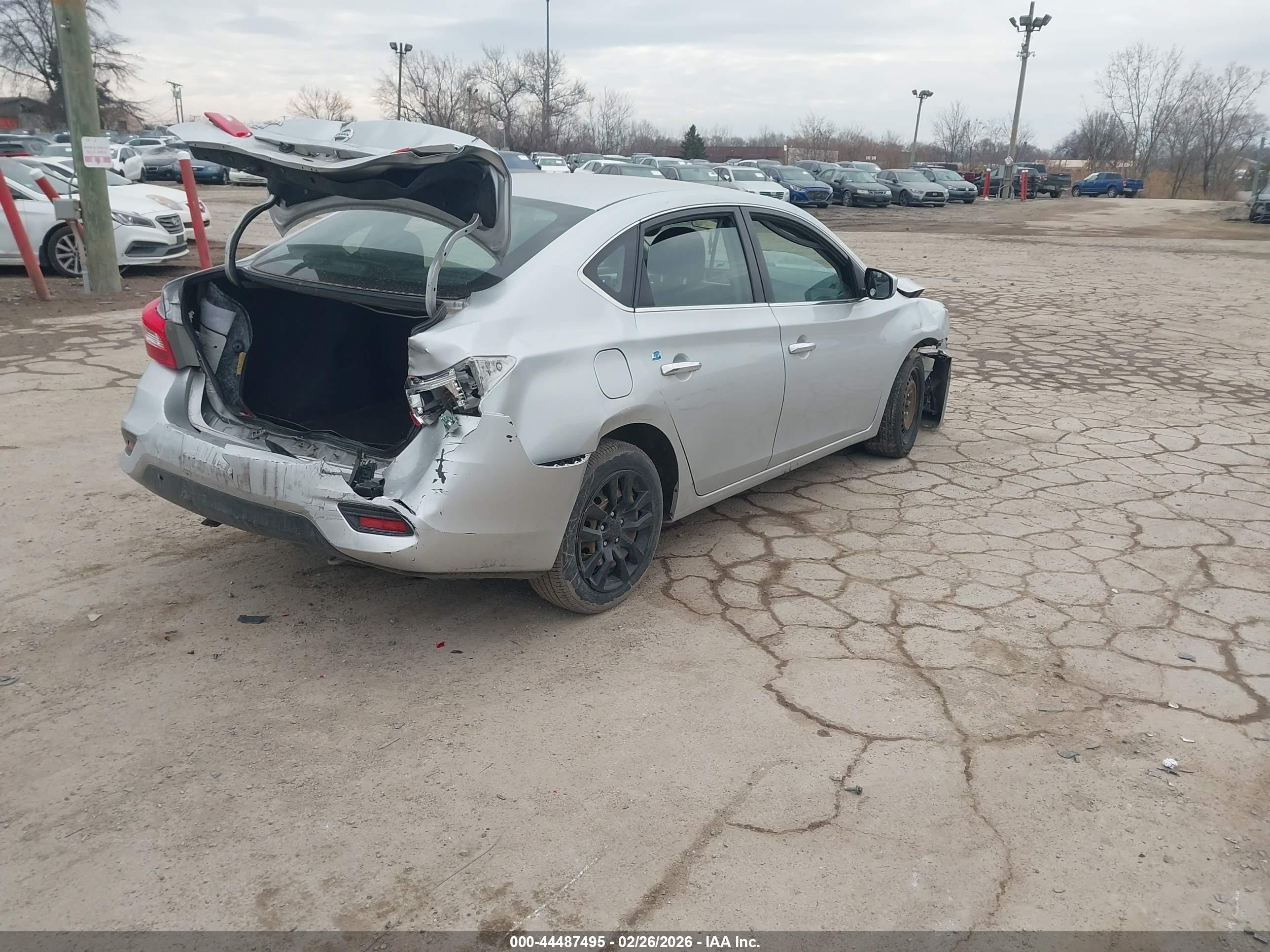 NISSAN SENTRA image 4