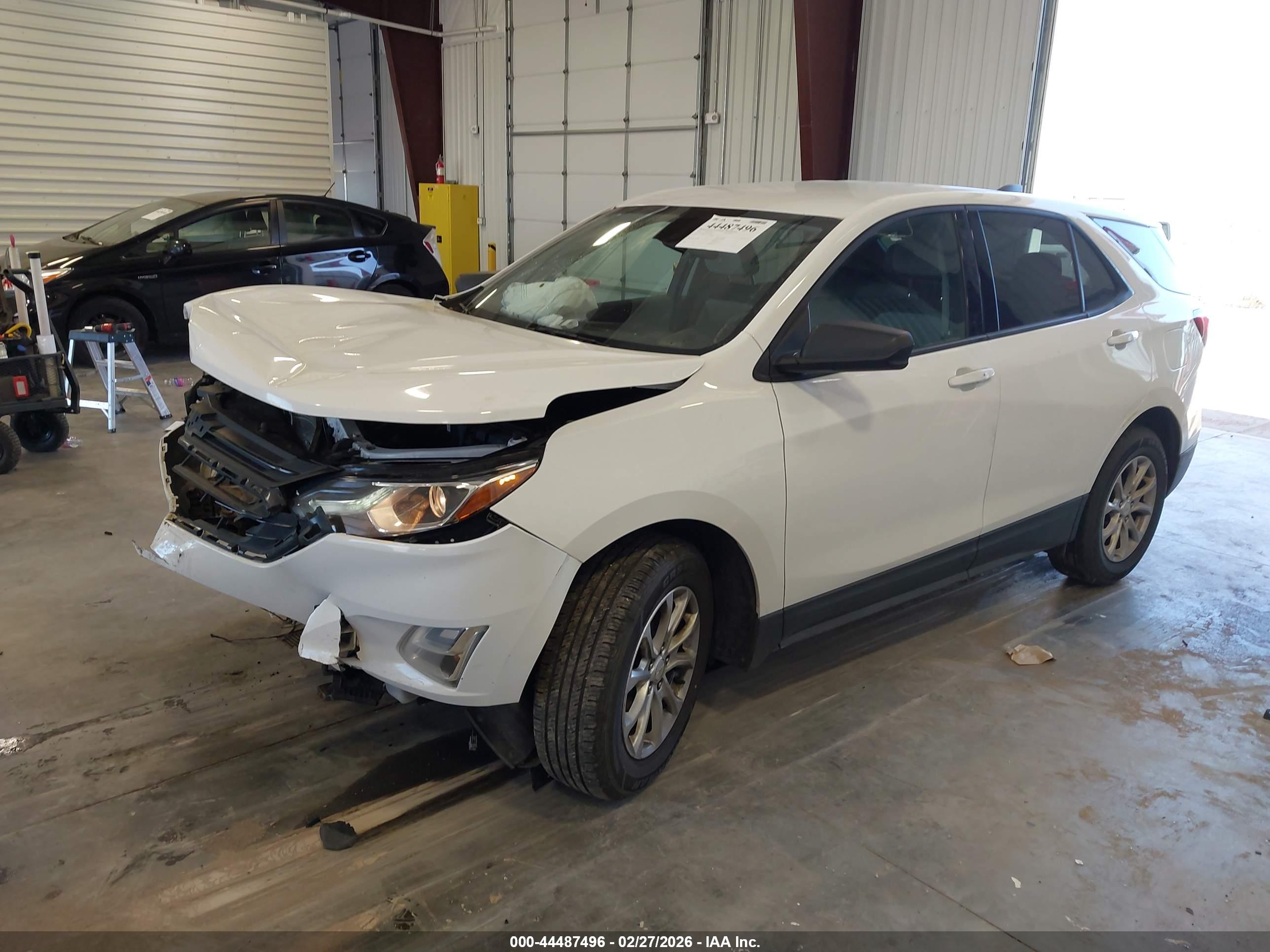 CHEVROLET EQUINOX image 2