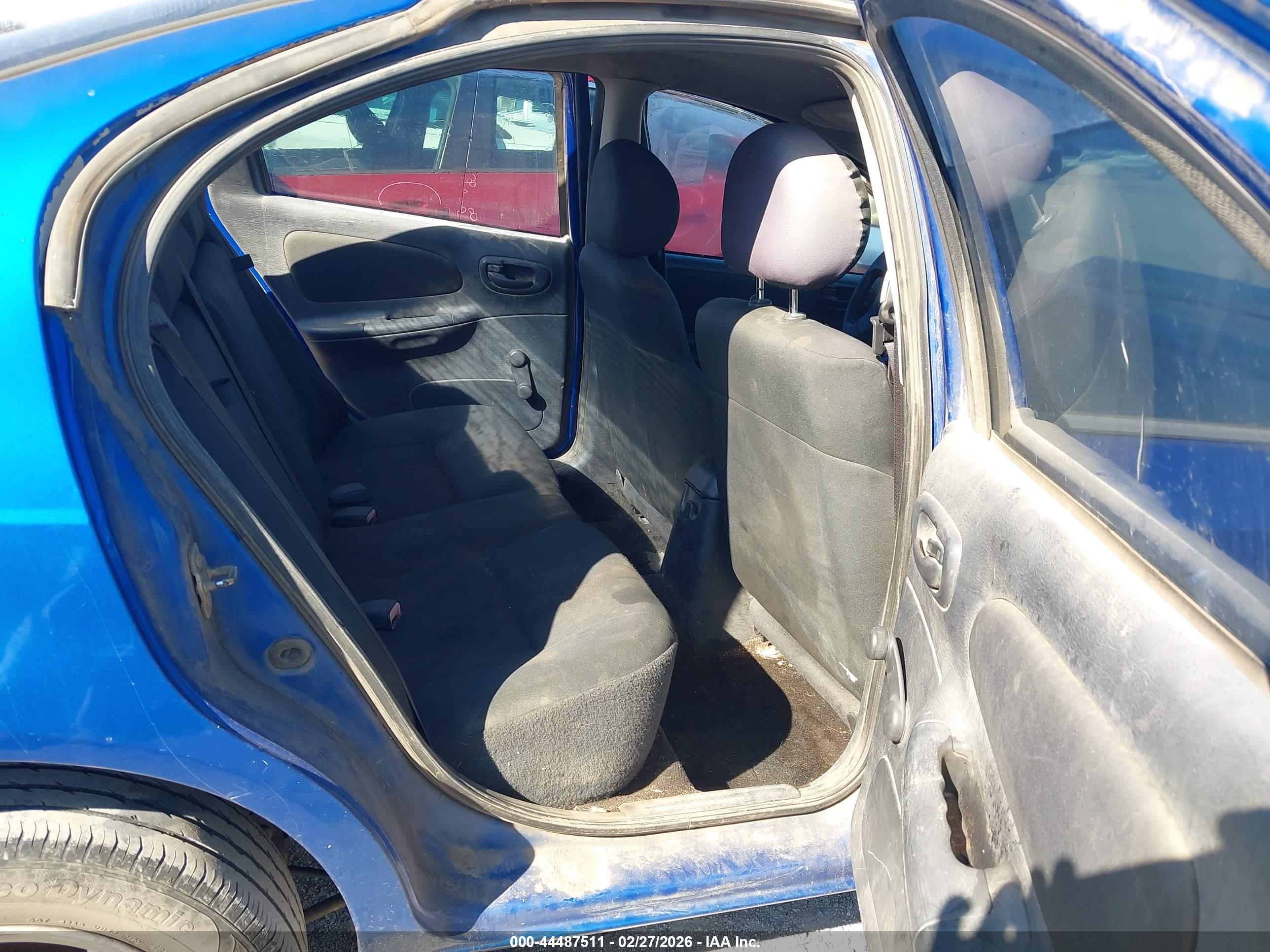 DODGE NEON image 8