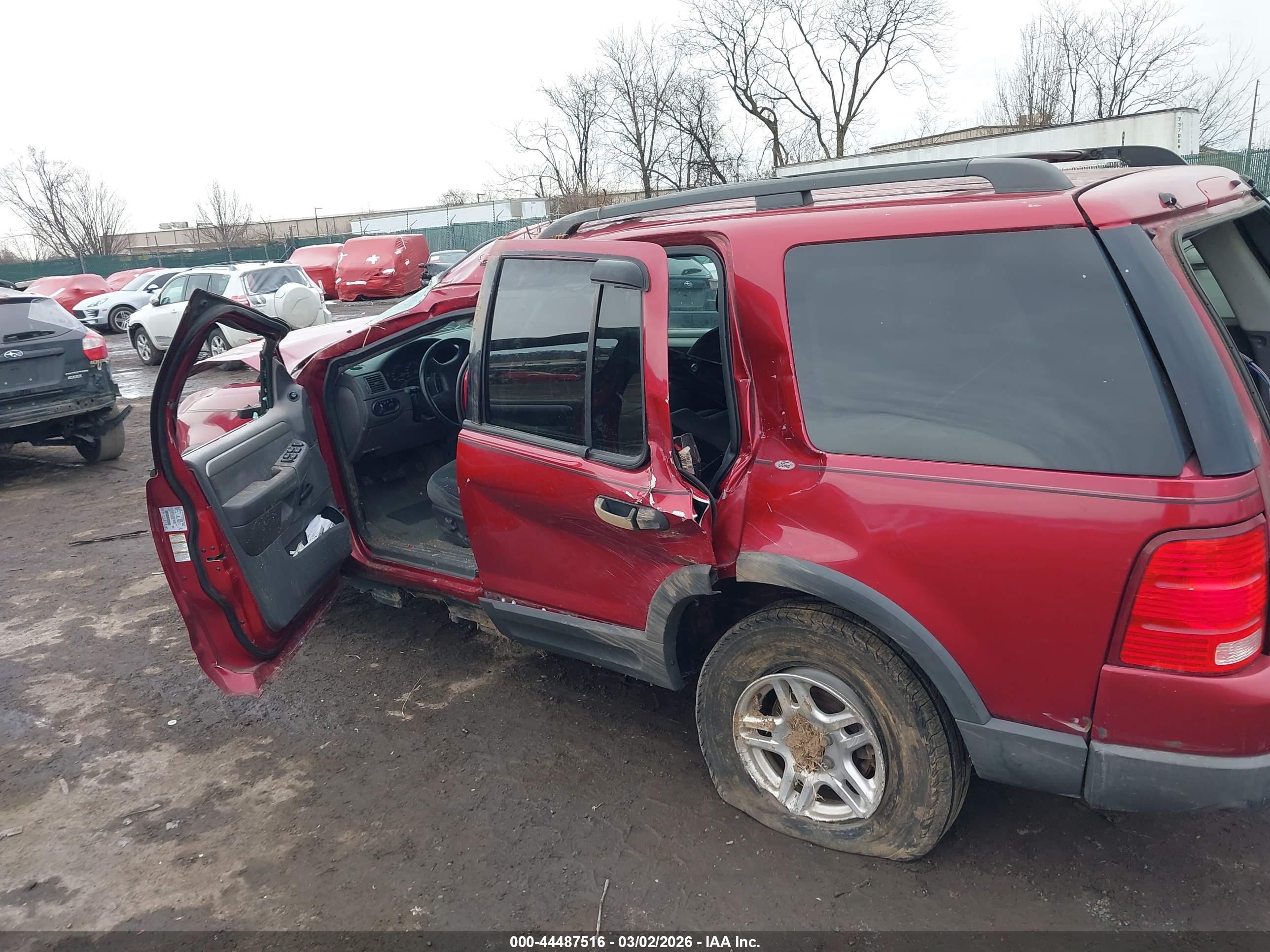 FORD EXPLORER image 6