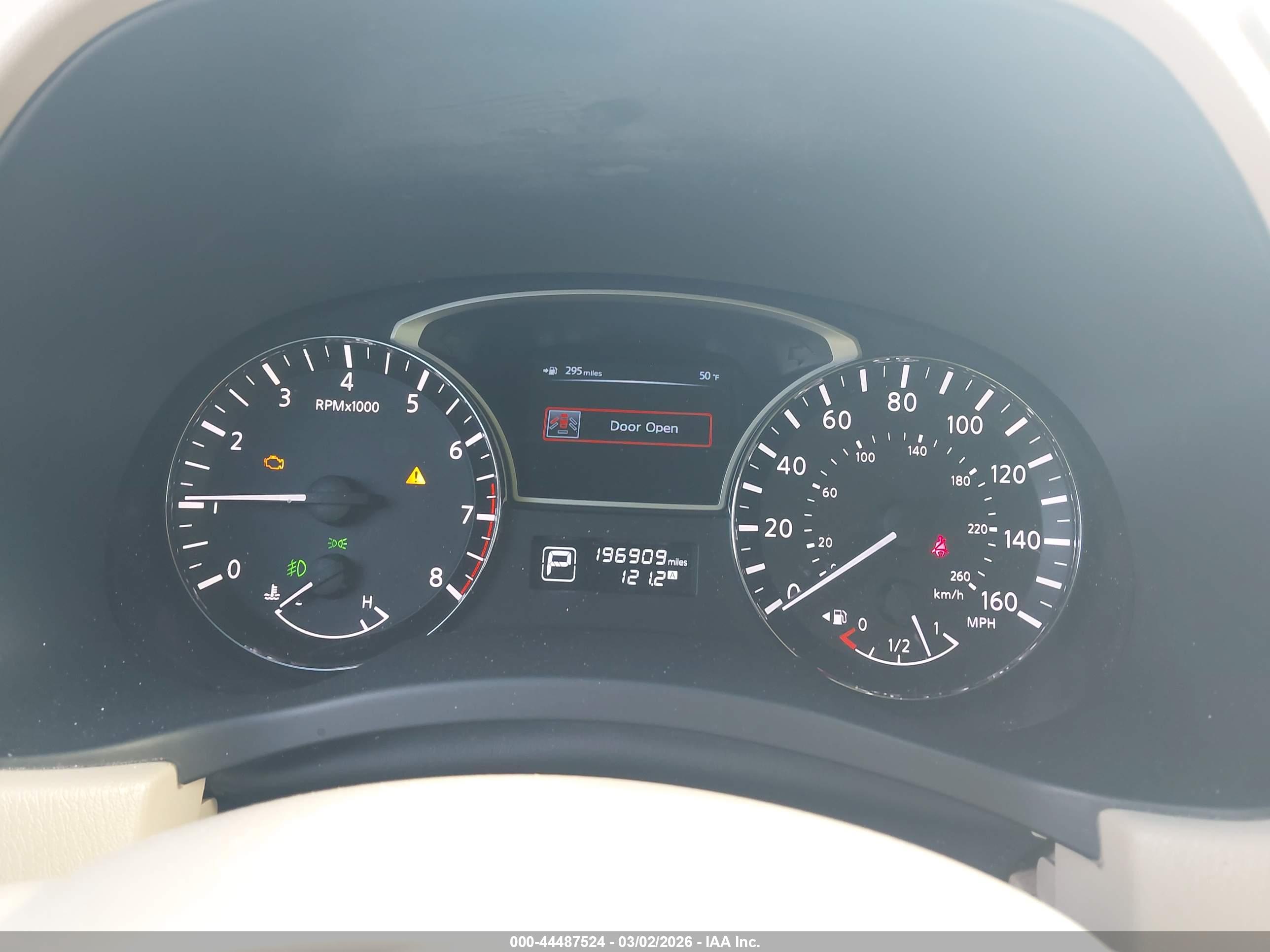 NISSAN PATHFINDER image 7