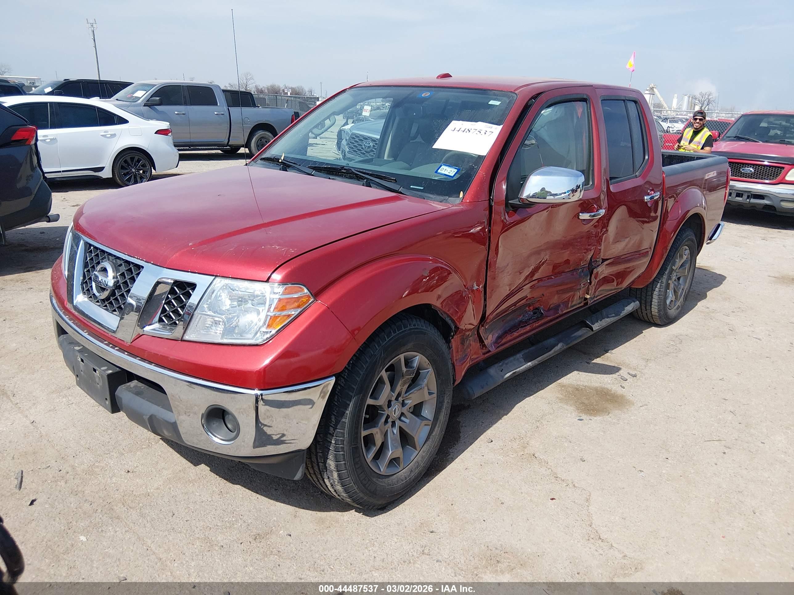 NISSAN FRONTIER image 2
