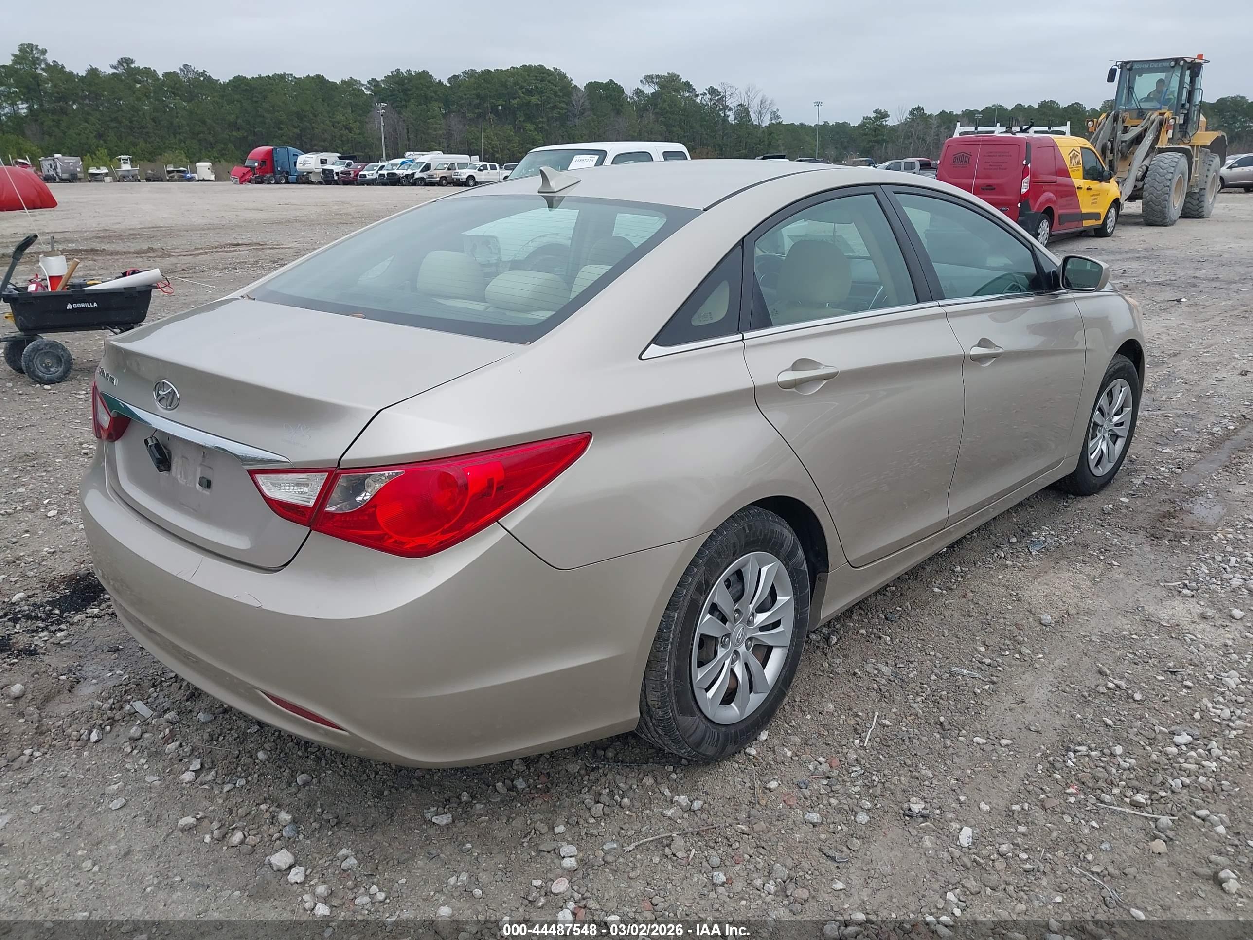 HYUNDAI SONATA image 4