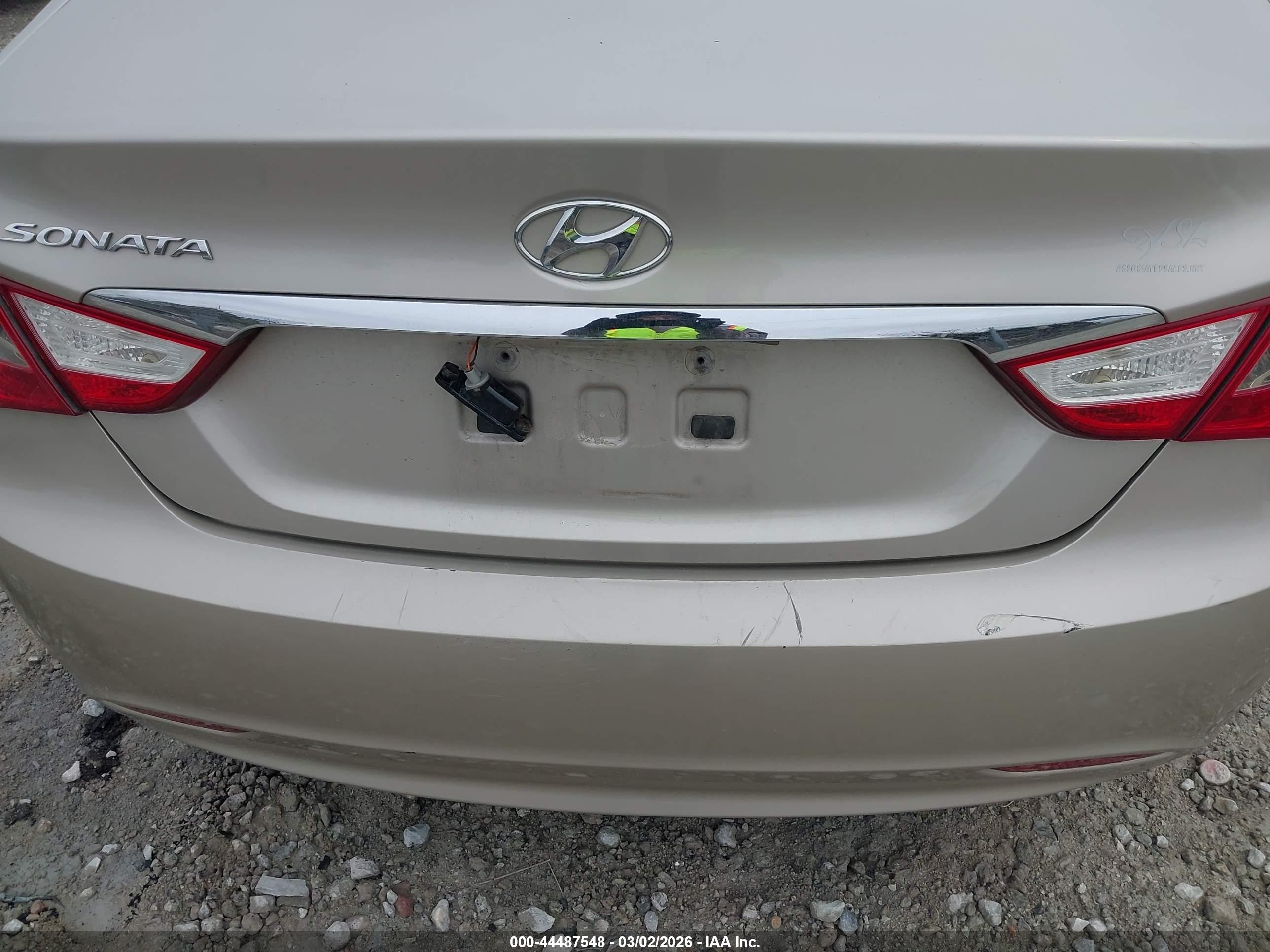 HYUNDAI SONATA image 6