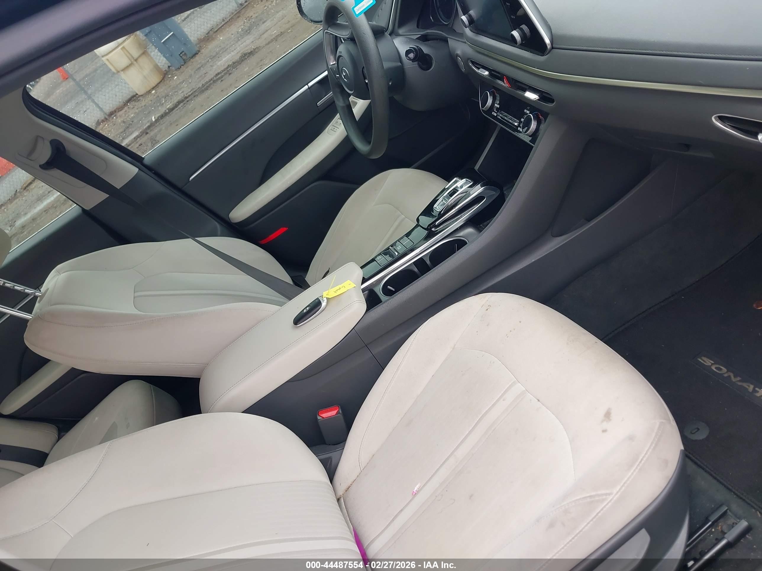 HYUNDAI SONATA image 5