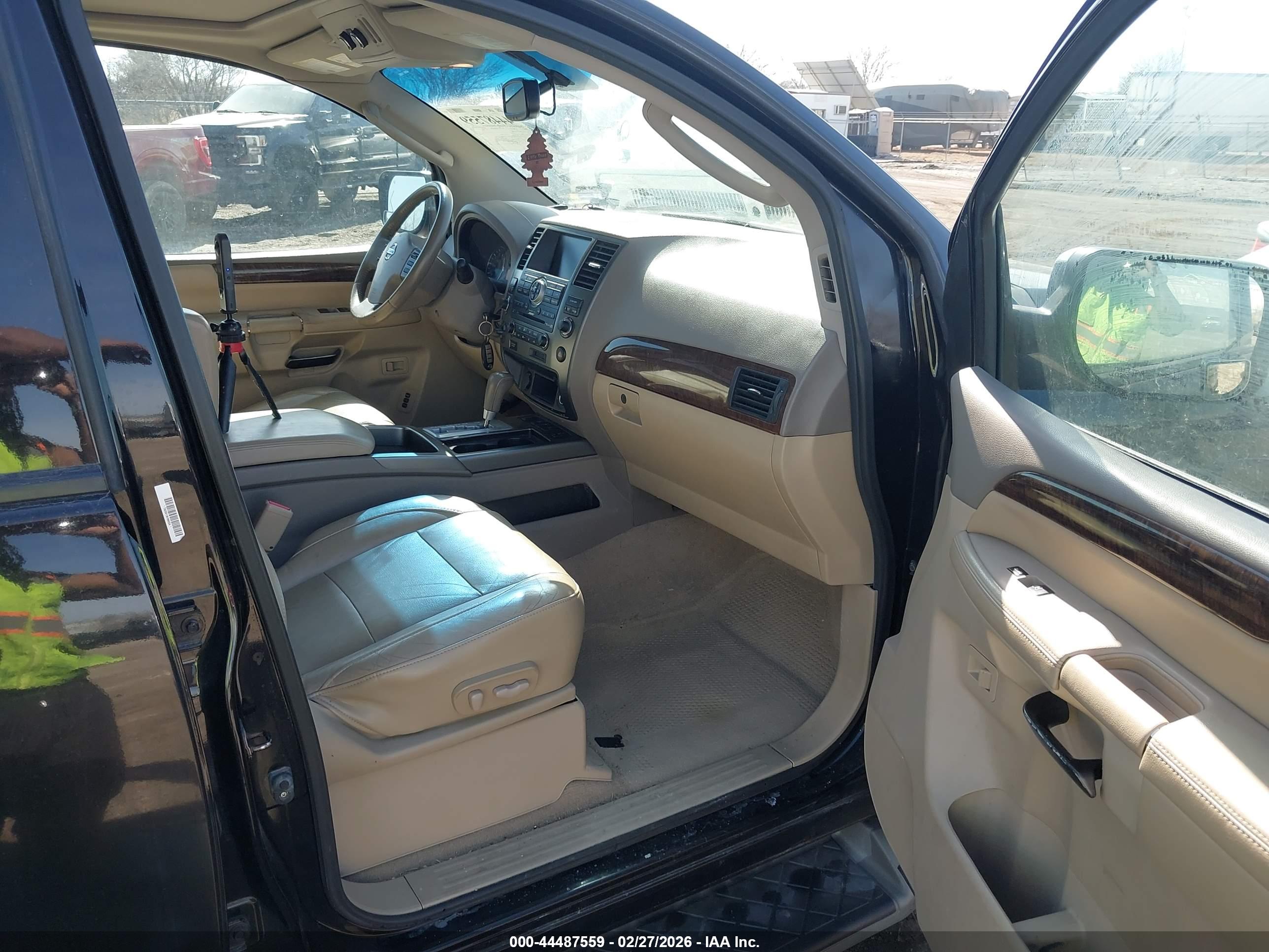 NISSAN ARMADA image 5