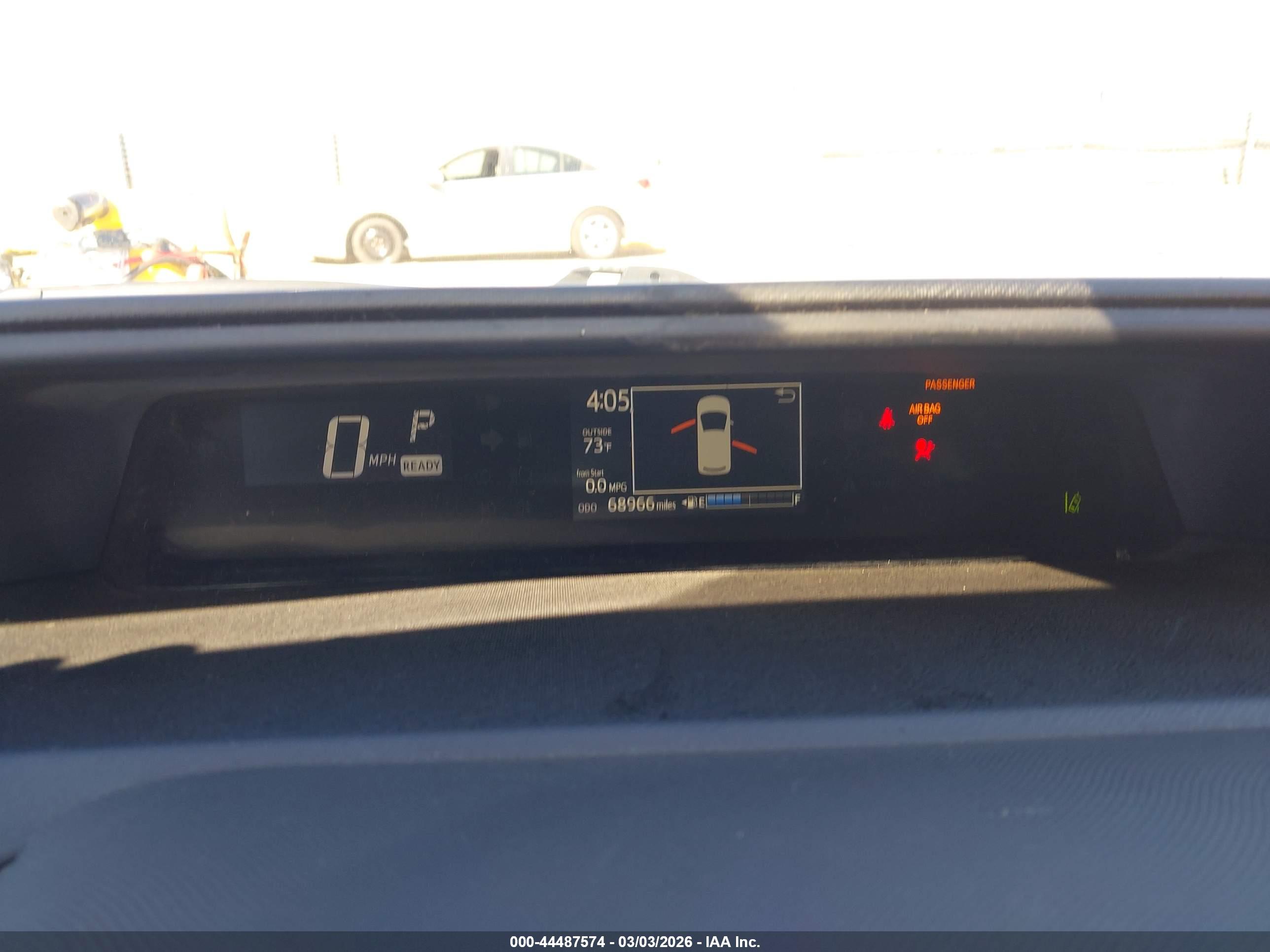 TOYOTA PRIUS image 7