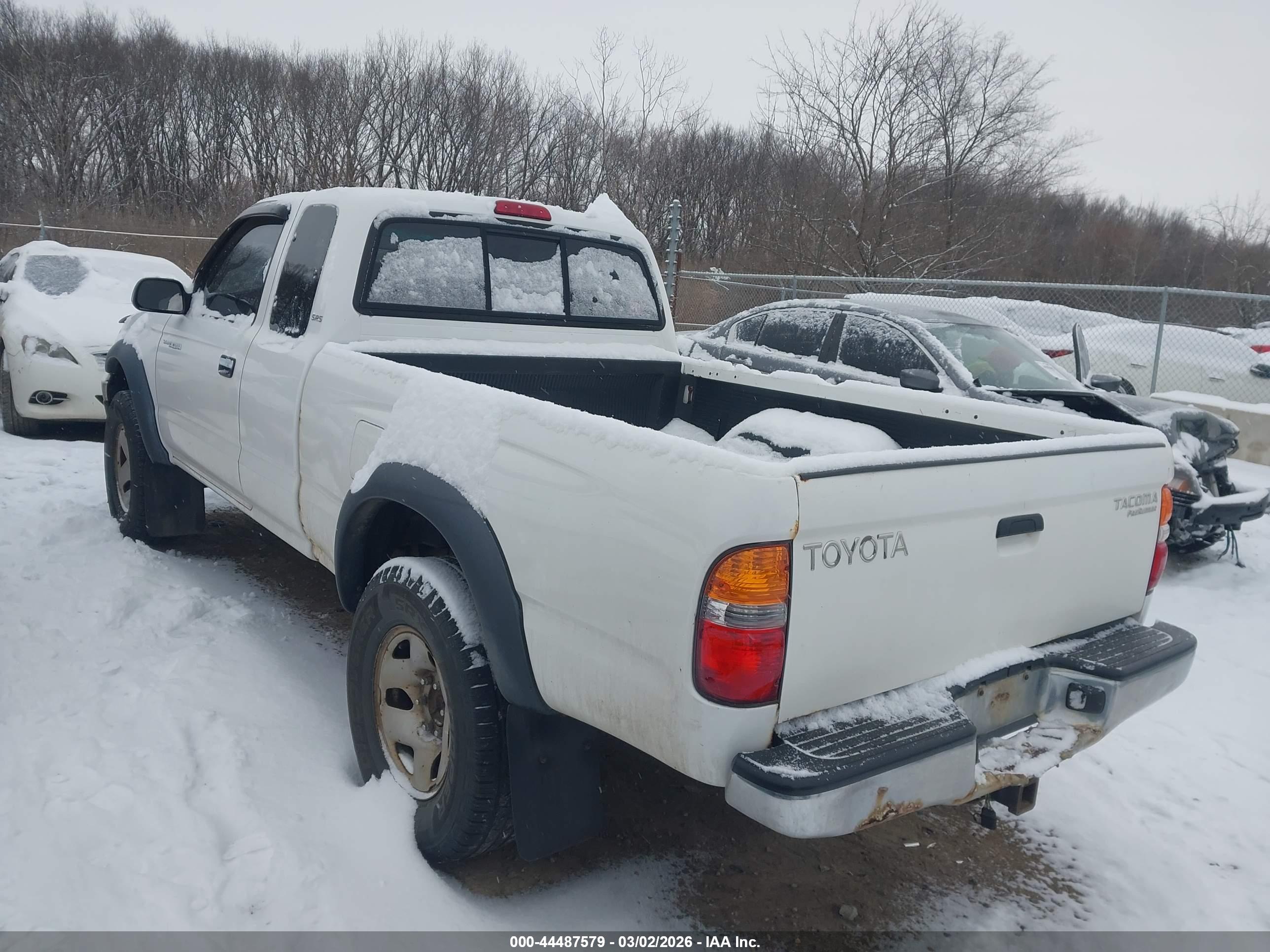 TOYOTA TACOMA image 3