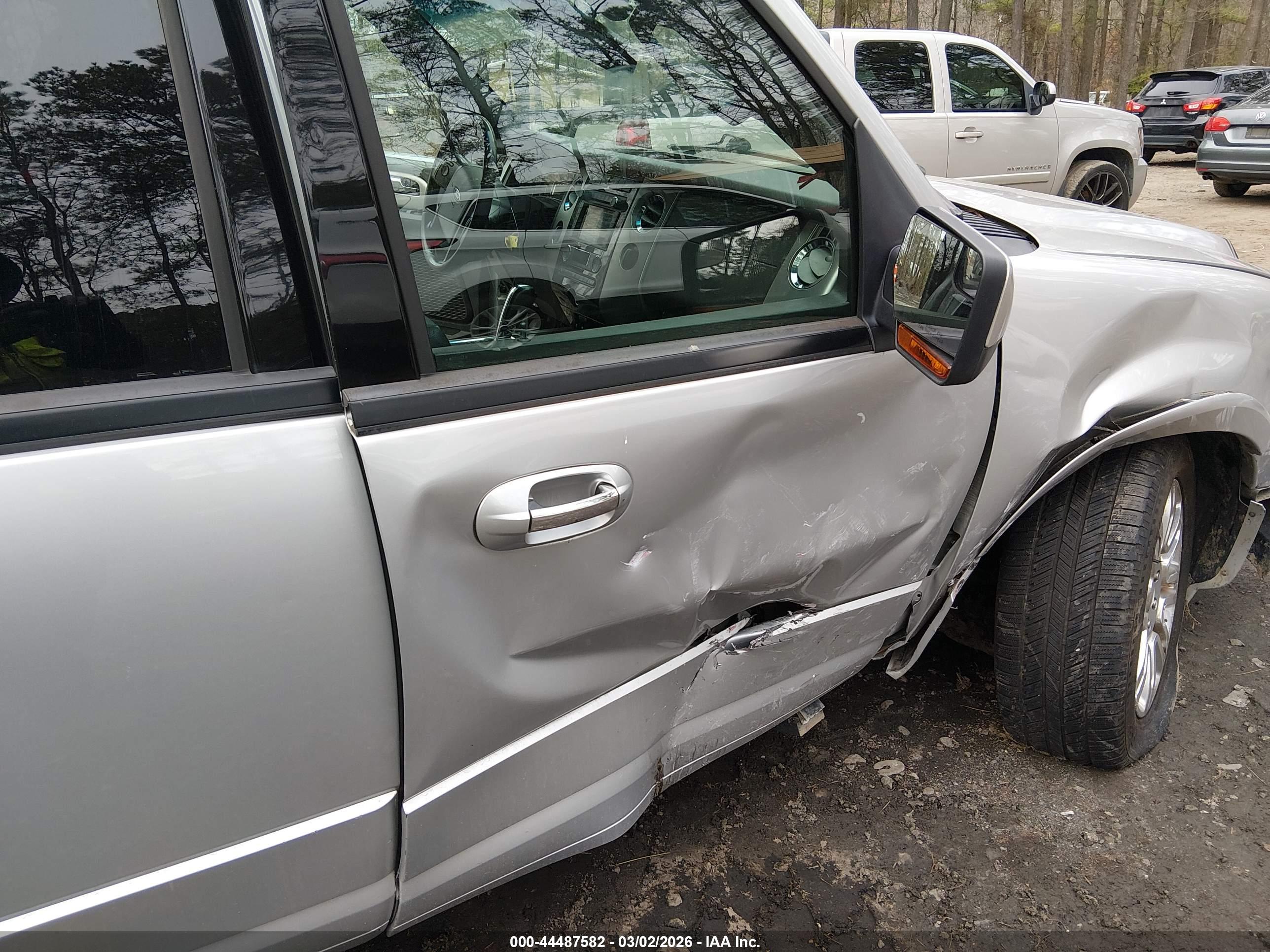 FORD EXPEDITION image 6