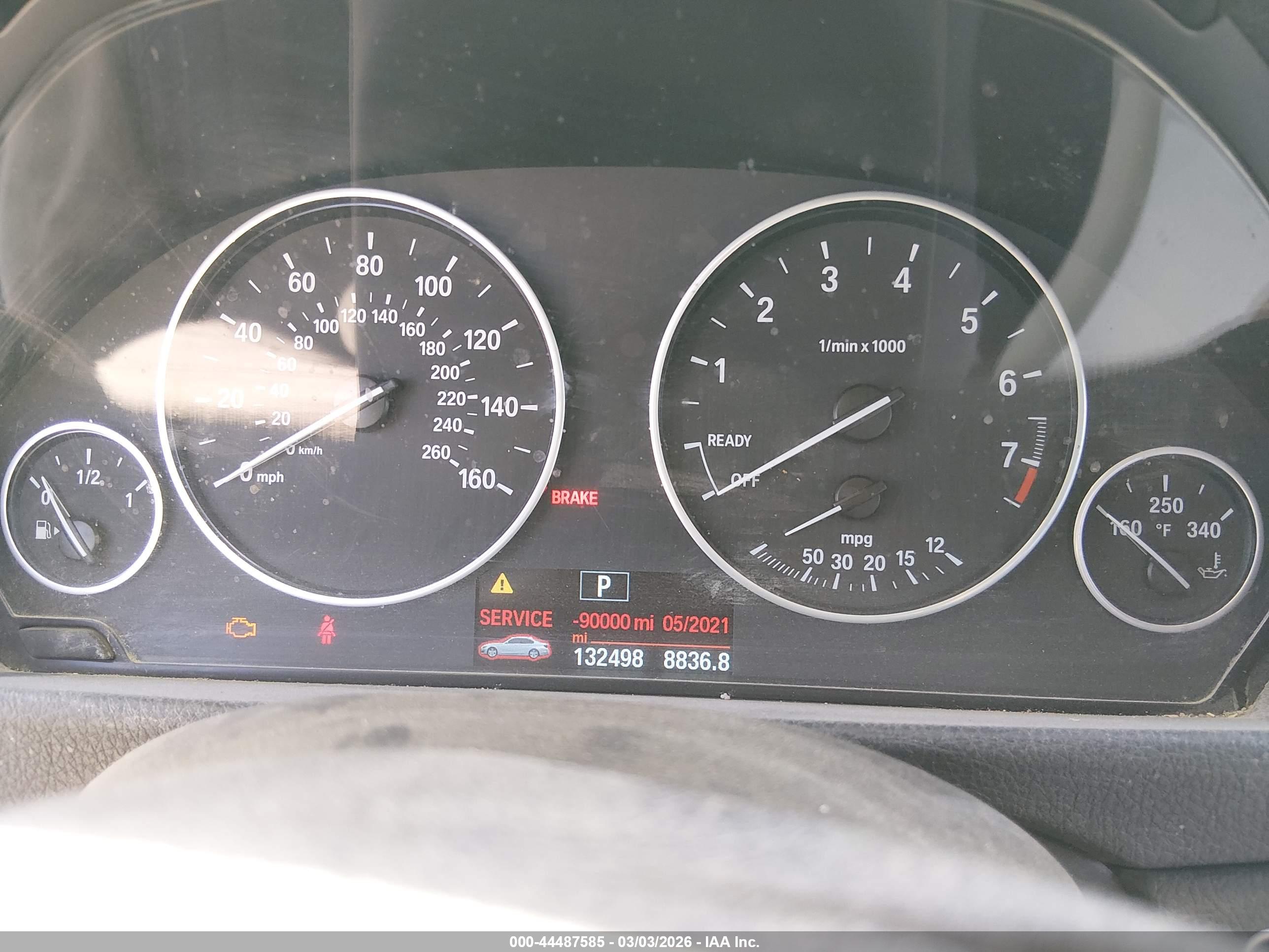BMW 320I image 7